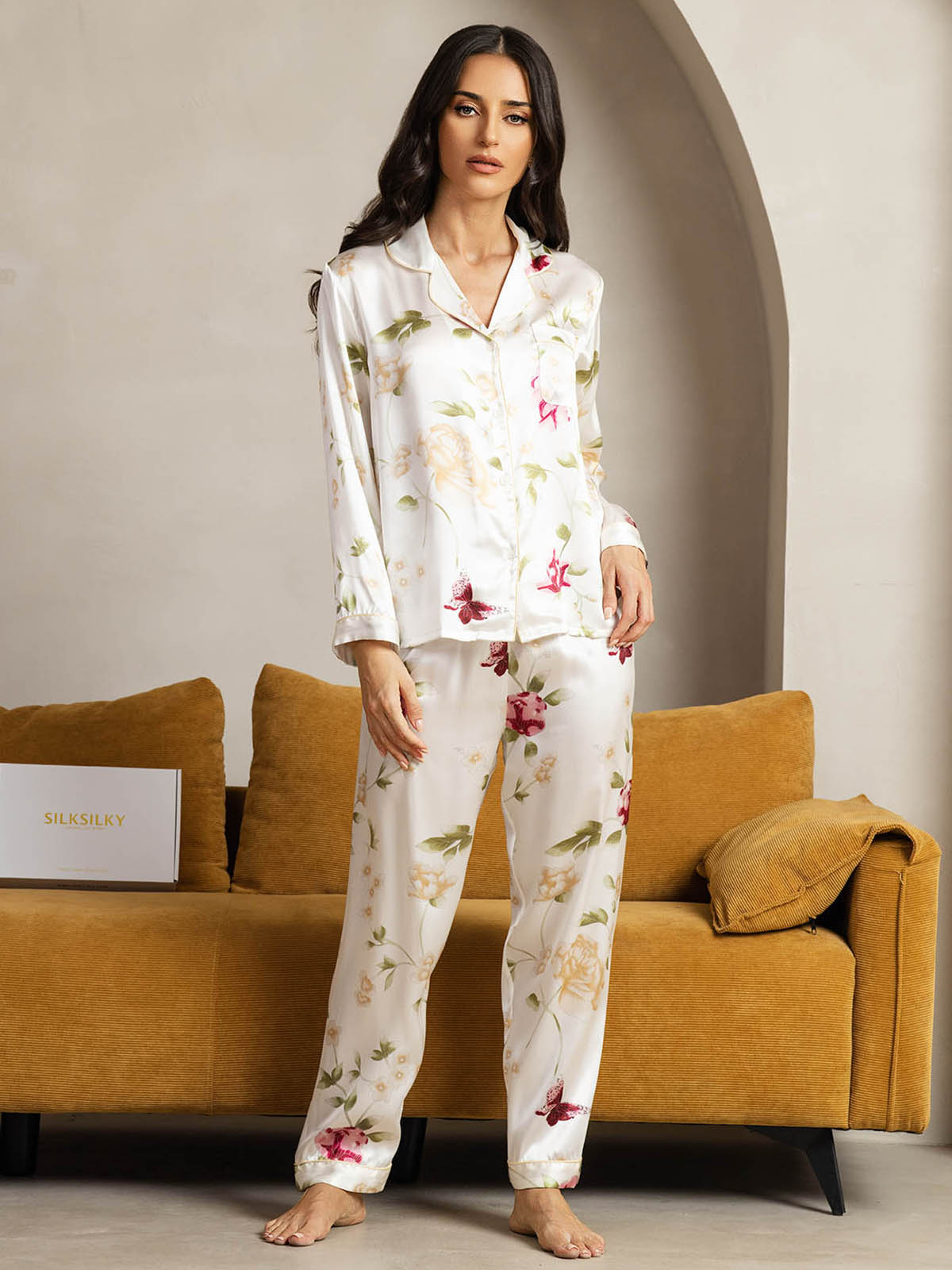 [زهور عاجية] SilkSilky-SA الحرير الخالص Womens Pajamas 003