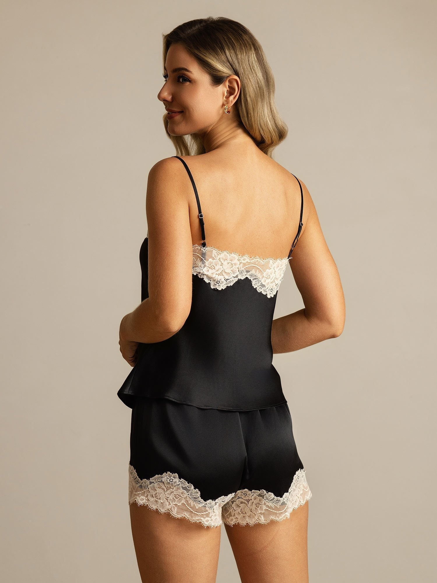 [أسود] SilkSilky-SA الحرير الخالص Camisole Set 002