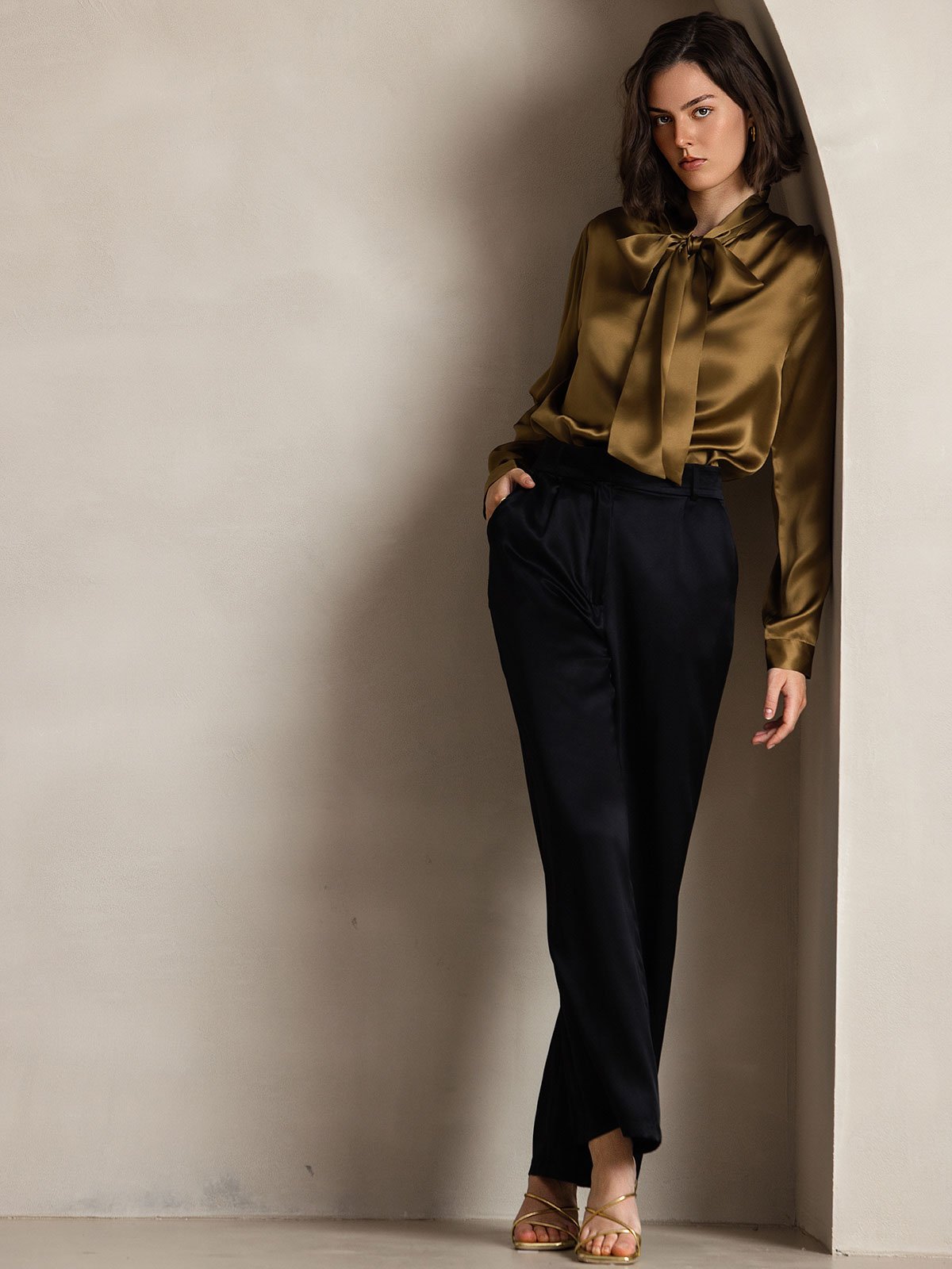 [بني] SilkSilky-SA 19Momme الحرير الأكمام الطويلة Blouse 008