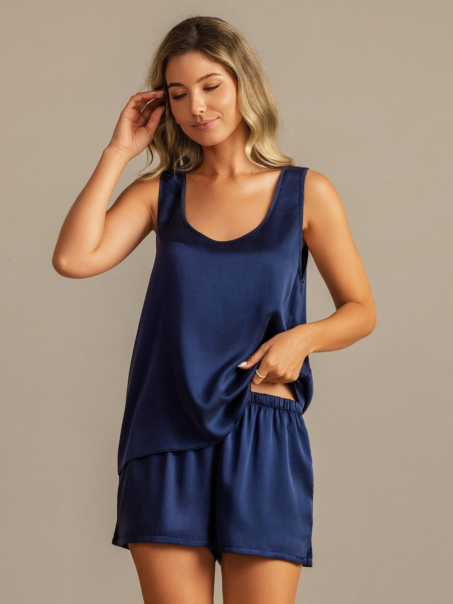 [أزرق غامق] SilkSilky-SA 19Momme الحرير رقبة على شكل حرف U طقم بيجامة نسائي 007