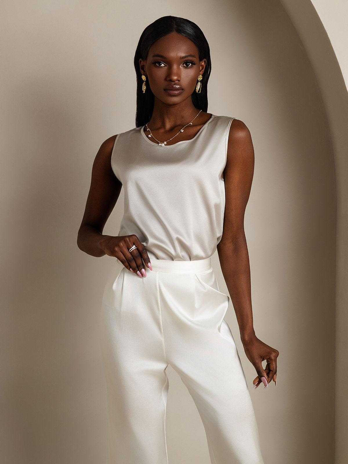 [رمادي فاتح] SilkSilky-SA 19Momme الحرير رقبة مستديرة كامي 006,