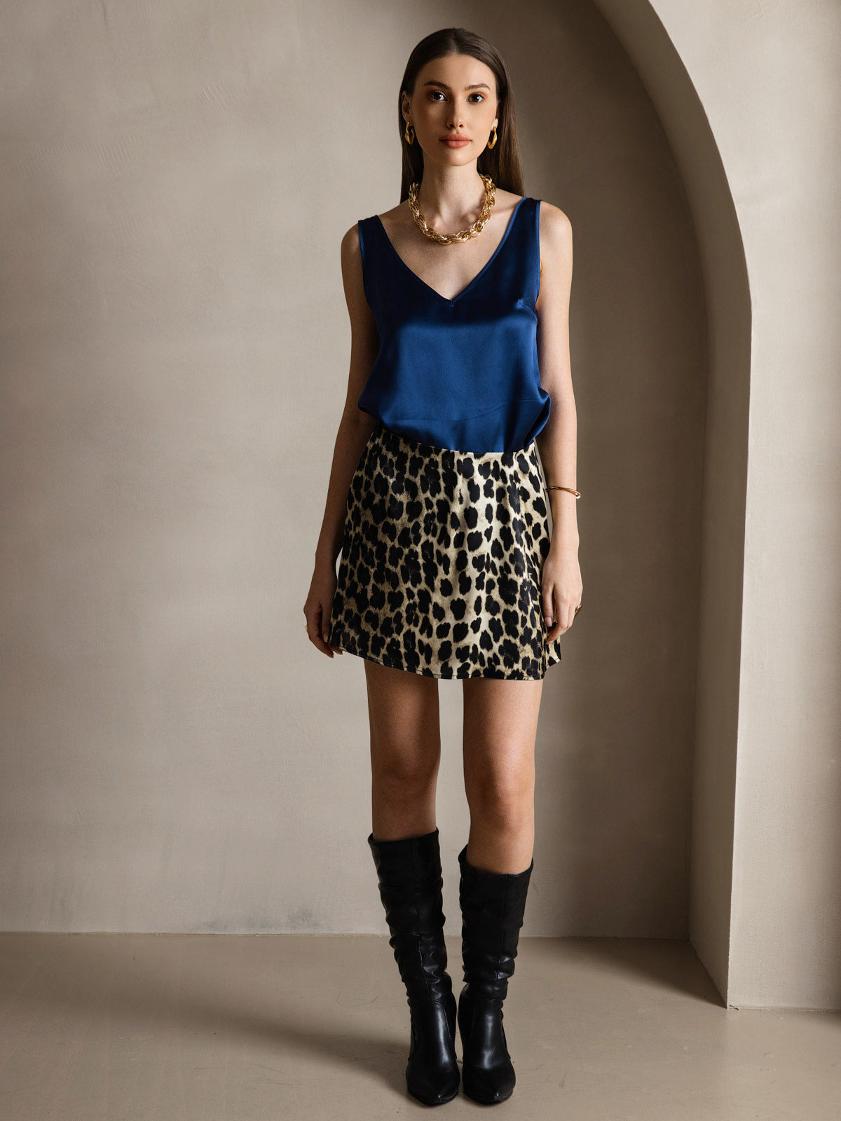 [أزرق غامق] SilkSilky-SA 19Momme الحرير رقبة على شكل حرف V كامي 007,