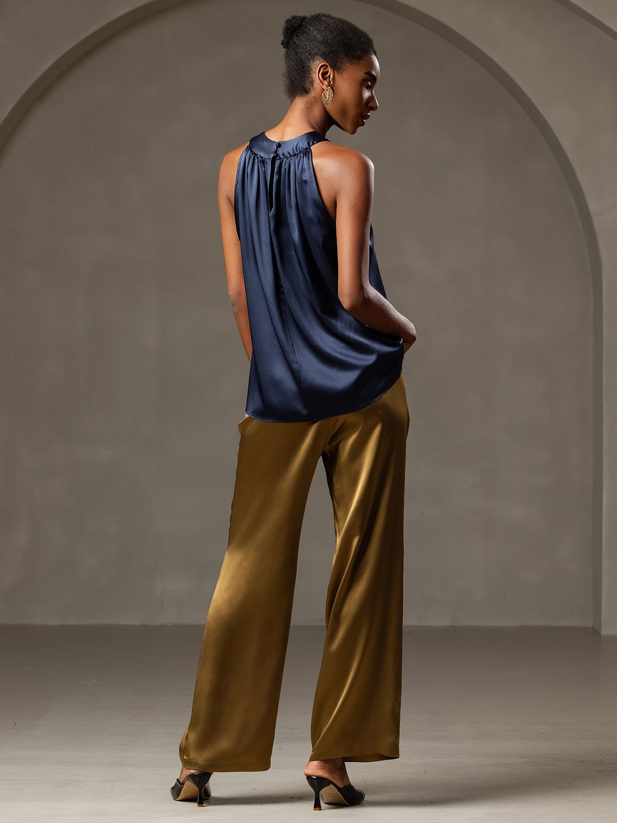 [أزرق غامق] SilkSilky-SA 19Momme الحرير Womens T-Shirt 002,