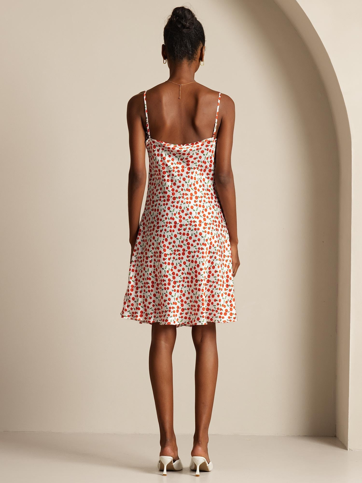 [كرز] SilkSilky-SA الحرير الخالص رقبة على شكل حرف V فساتين نسائية 002,