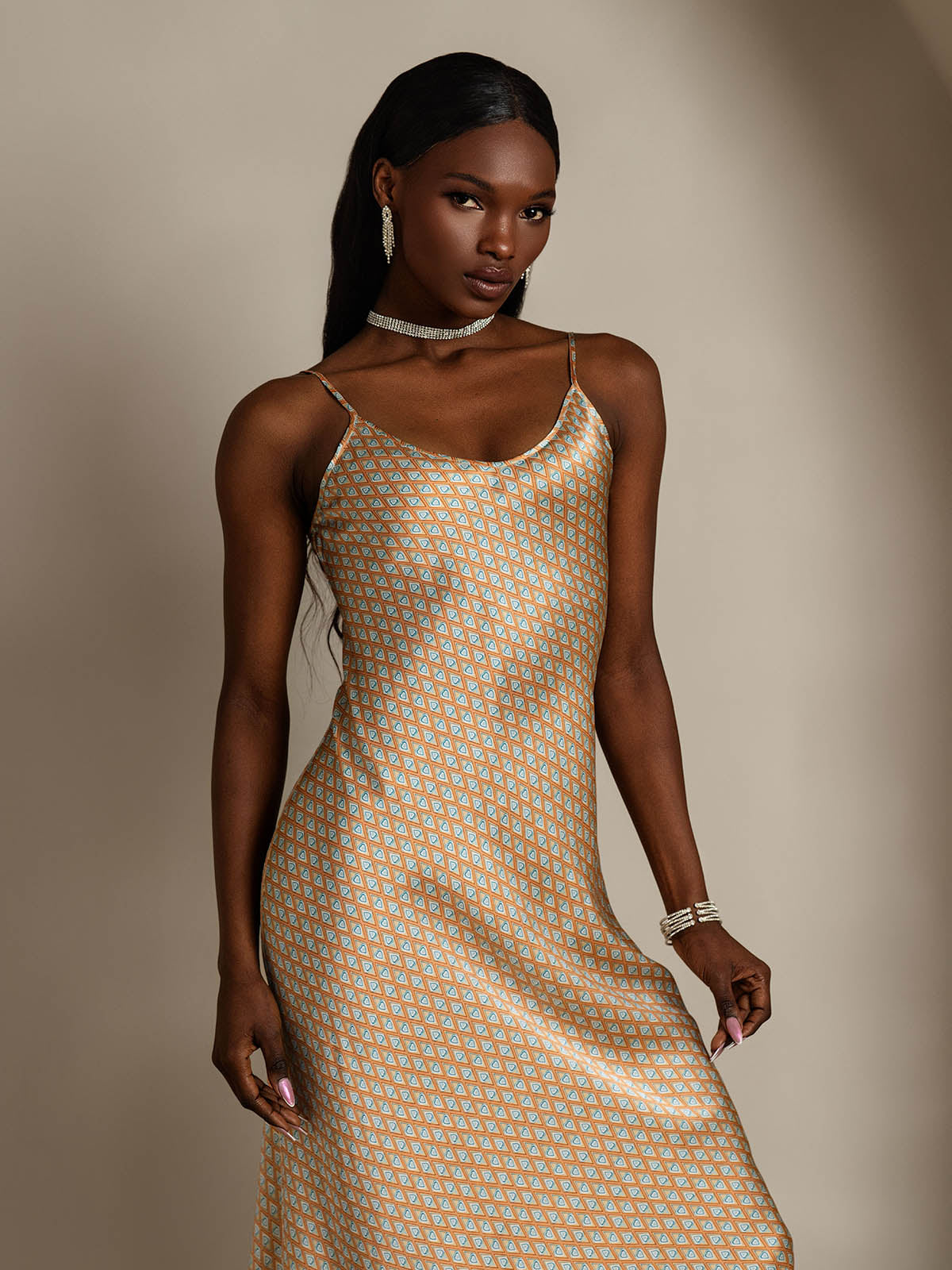 [أزرق رمادي] SilkSilky-SA الحرير الخالص رقبة مستديرة باس النوم 003,