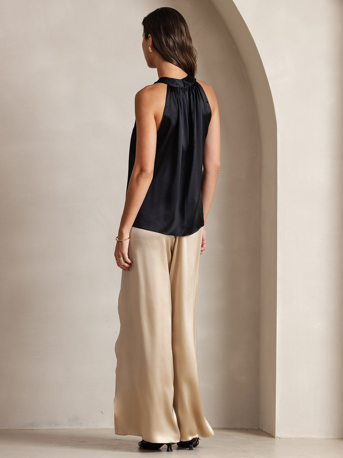 [أسود] SilkSilky-SA 19Momme الحرير Womens T-Shirt 002
