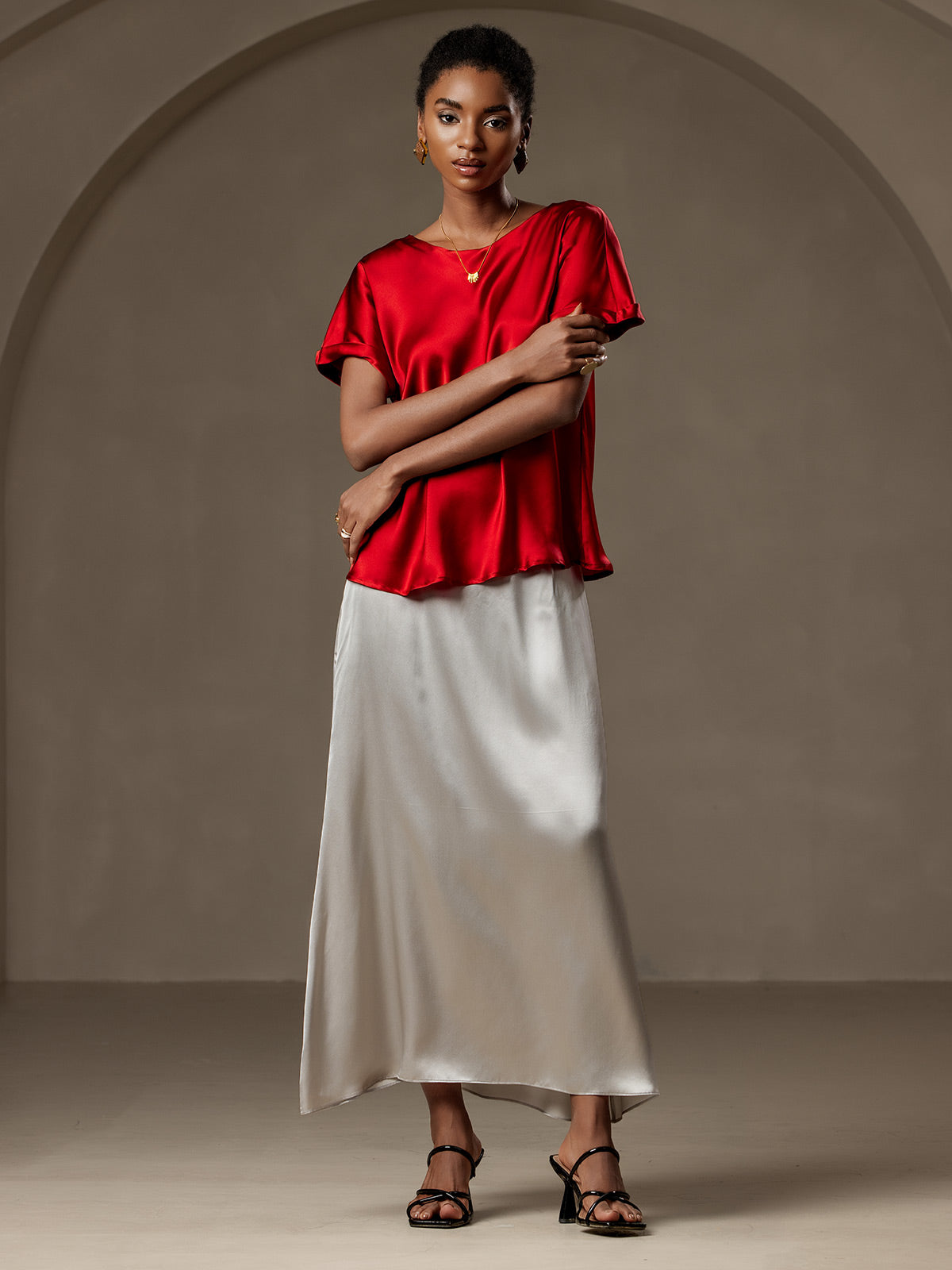 [خمر] SilkSilky-SA 19Momme الحرير الأكمام القصيرة رقبة مستديرة تي شيرت نسائية 007