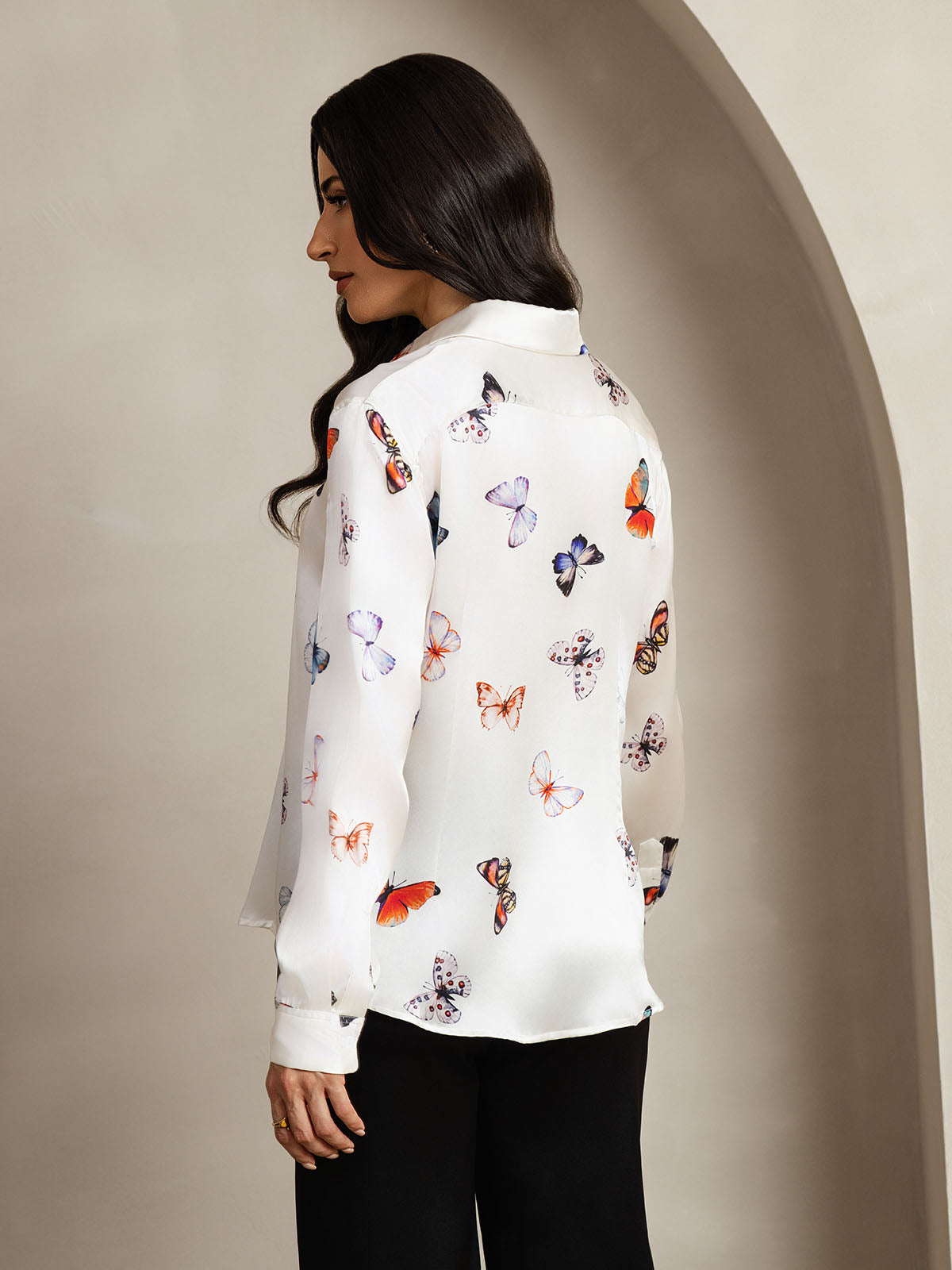 [فراشة بيضاء] SilkSilky-SA الحرير Lapel Collar بلايز نسائية 002