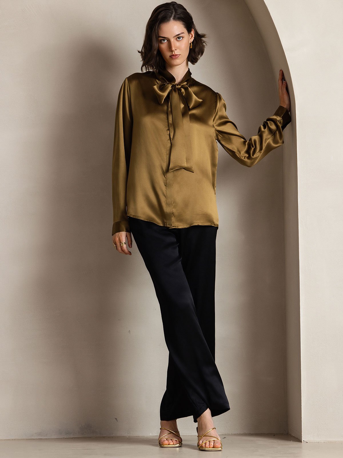 [بني] SilkSilky-SA 19Momme الحرير الأكمام الطويلة Blouse 005