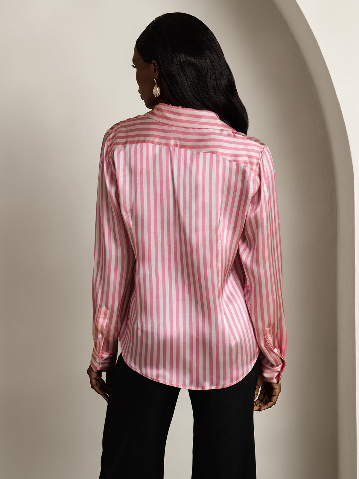 [خط وردي] SilkSilky-SA Long Sleeve Lapel Collar بلايز نسائية 002