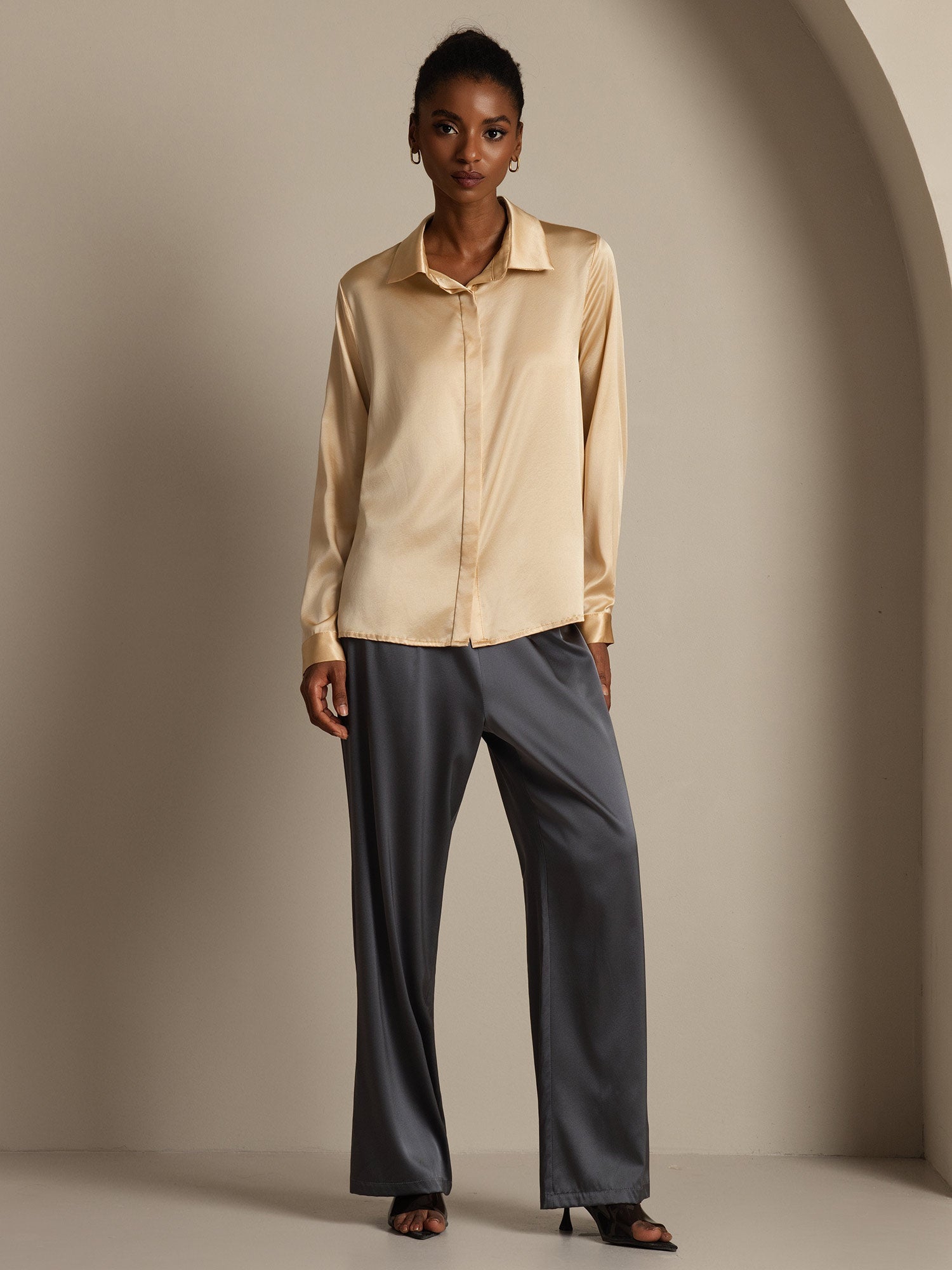 [شامبانيا] SilkSilky-SA 19Momme الحرير الأكمام الطويلة Lapel Collar بلايز نسائية 008