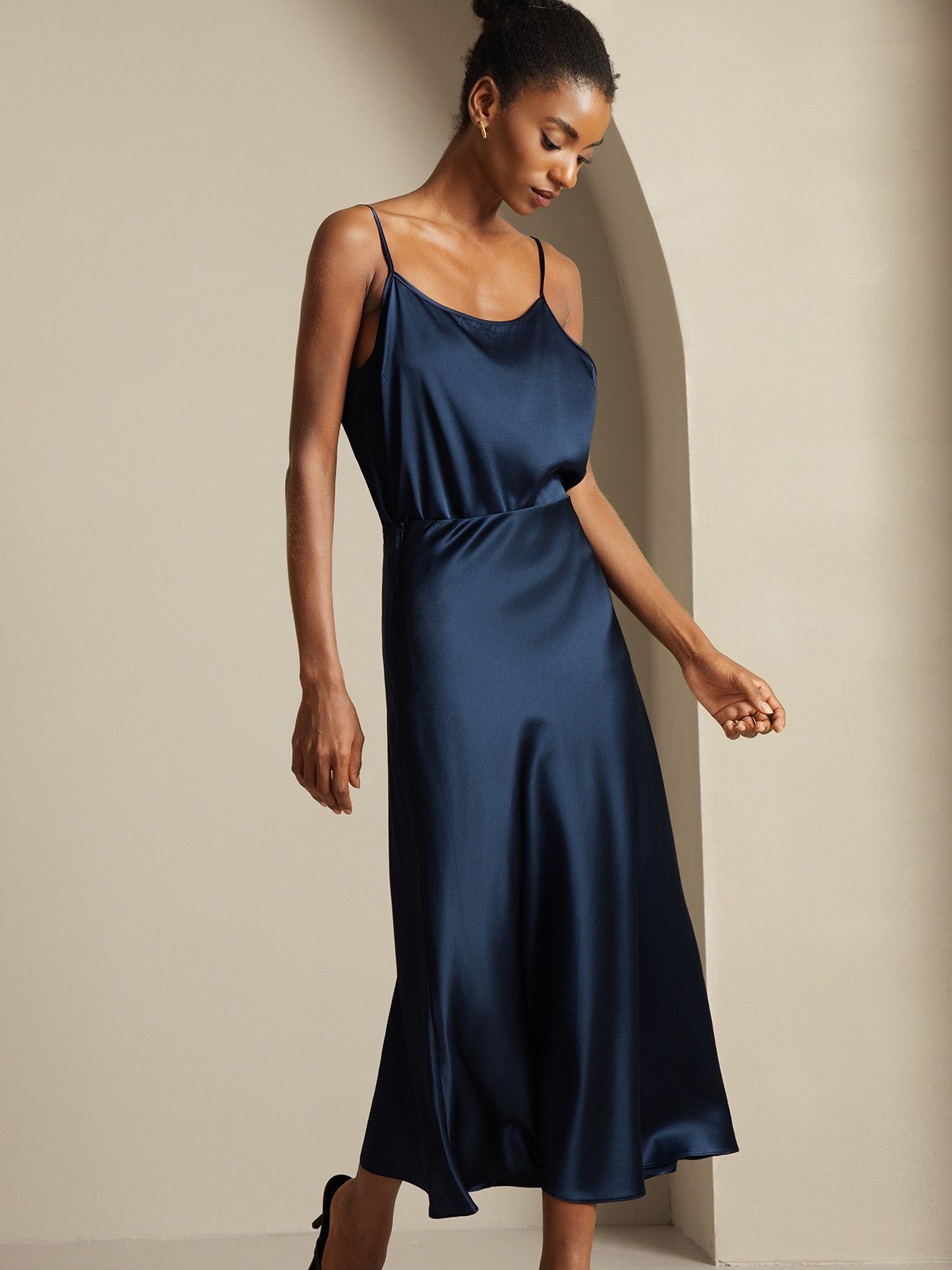 [أزرق غامق] SilkSilky-SA 19Momme الحرير الخالص Womens Outfit Sets 006,