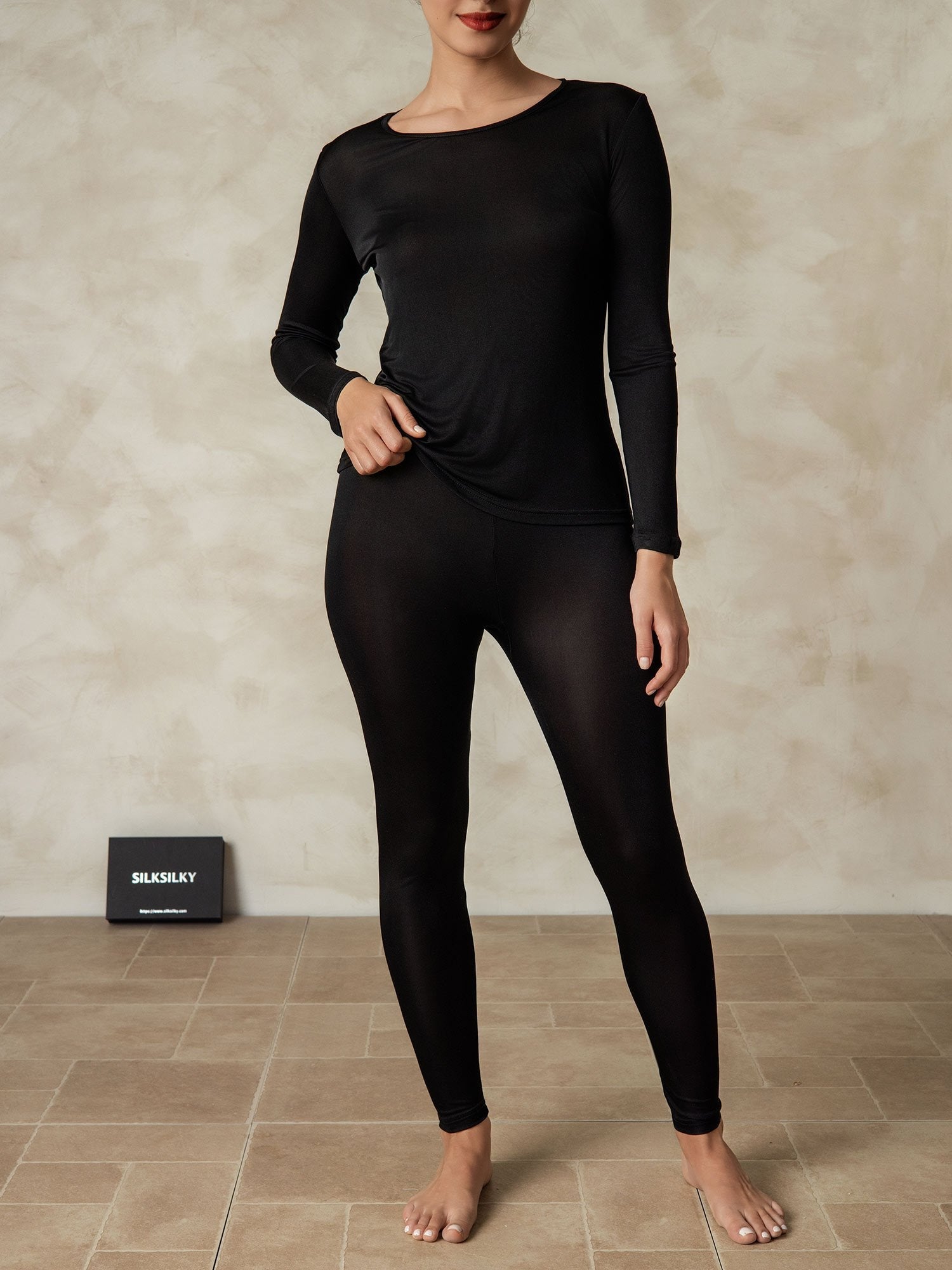 [أسود] SilkSilky-SA Long Sleeve Round Neck ملابس داخلية طويلة نسائية 001