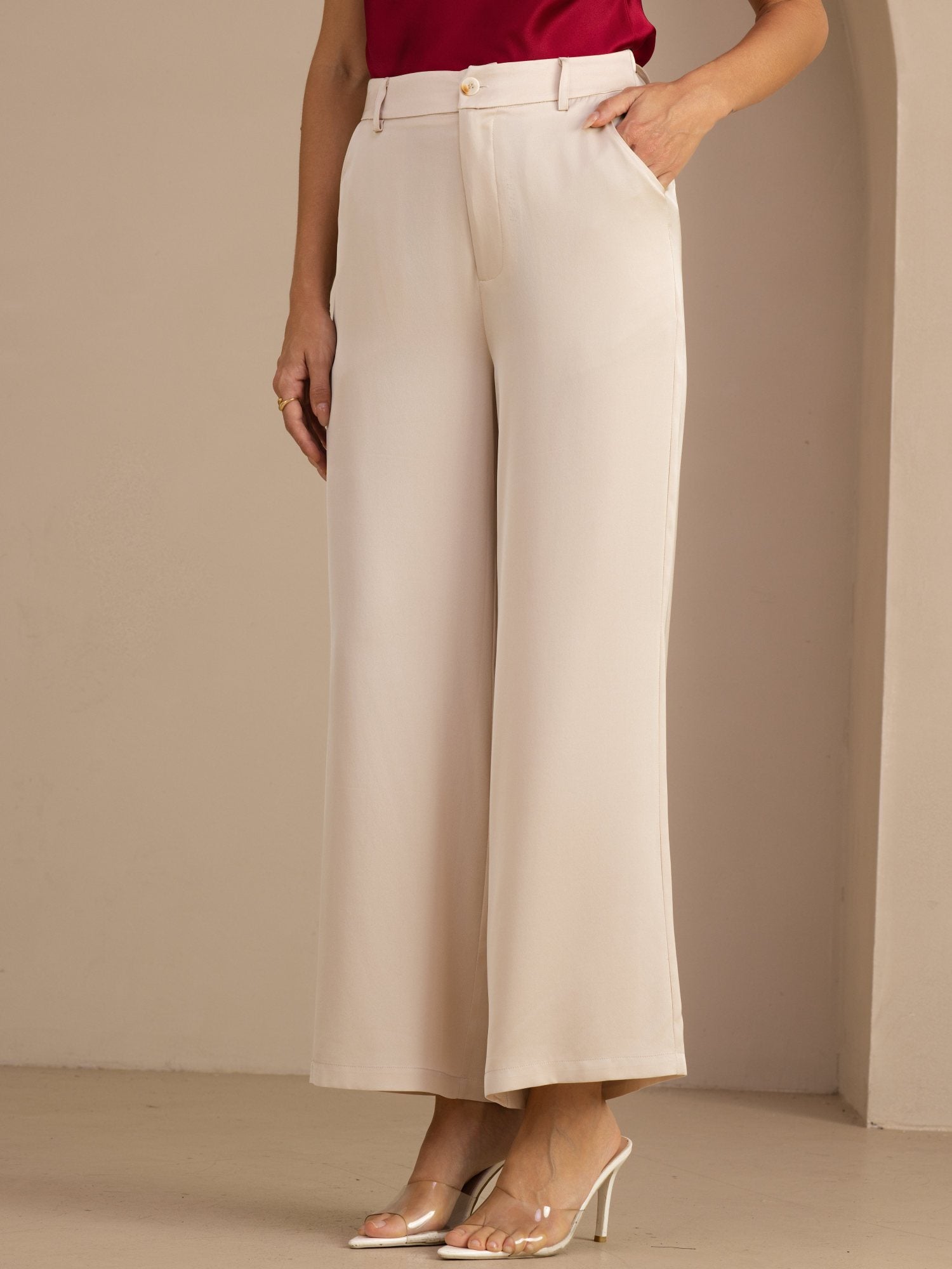 [اللون البيج] SilkSilky-SA Womens Pants 001