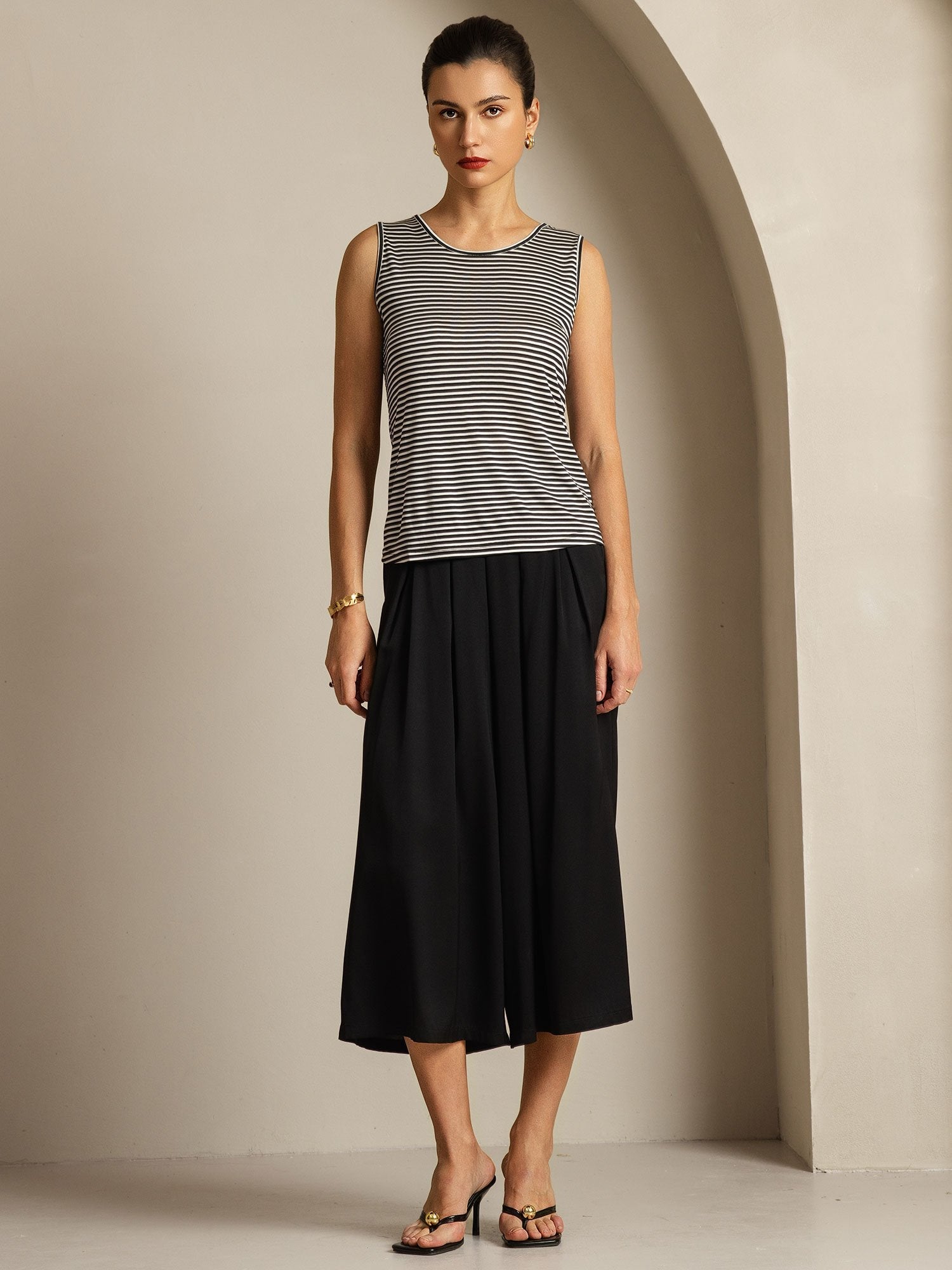 [شريط أبيض] SilkSilky-SA Pure Silk بدون أكمام رقبة مستديرة كامي 006