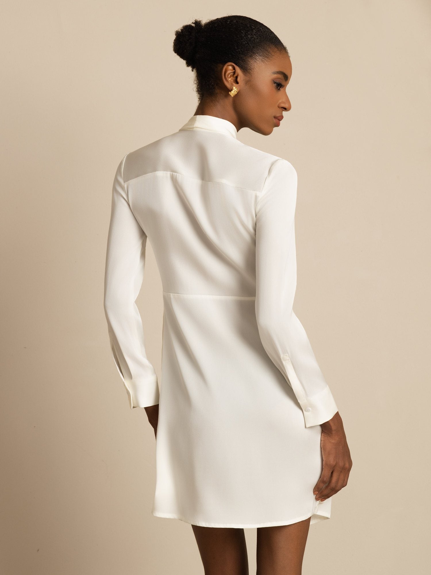 [أبيض] SilkSilky-SA 19Momme الحرير الأكمام الطويلة ياقة قابلة للربط فساتين نسائية 002