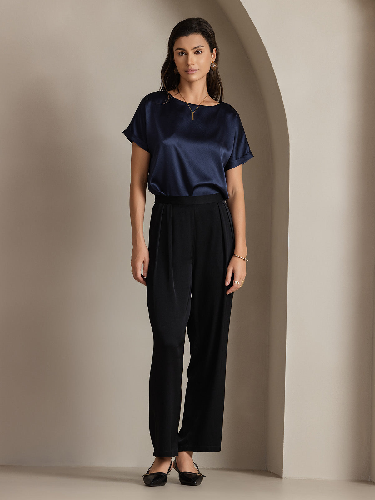 [أزرق غامق] SilkSilky-SA 19Momme الحرير الأكمام القصيرة رقبة مستديرة تي شيرت نسائية 005