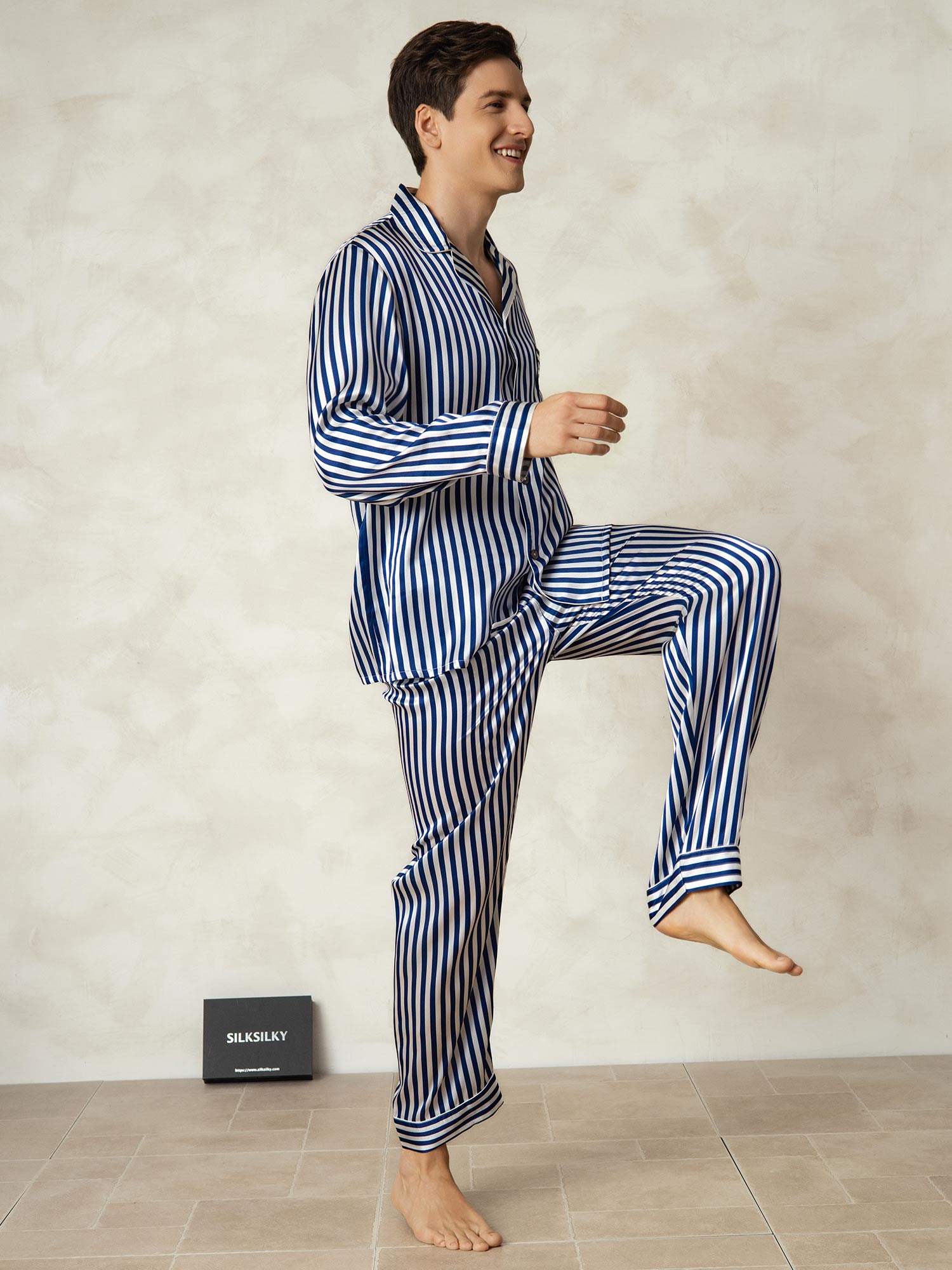 [الخط البحري] SilkSilky-SA 19Momme الحرير الخالص Mens Pajamas 004