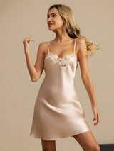 [لون القرنفل] SilkSilky-SA Sleeveless V Neck باس النوم 001