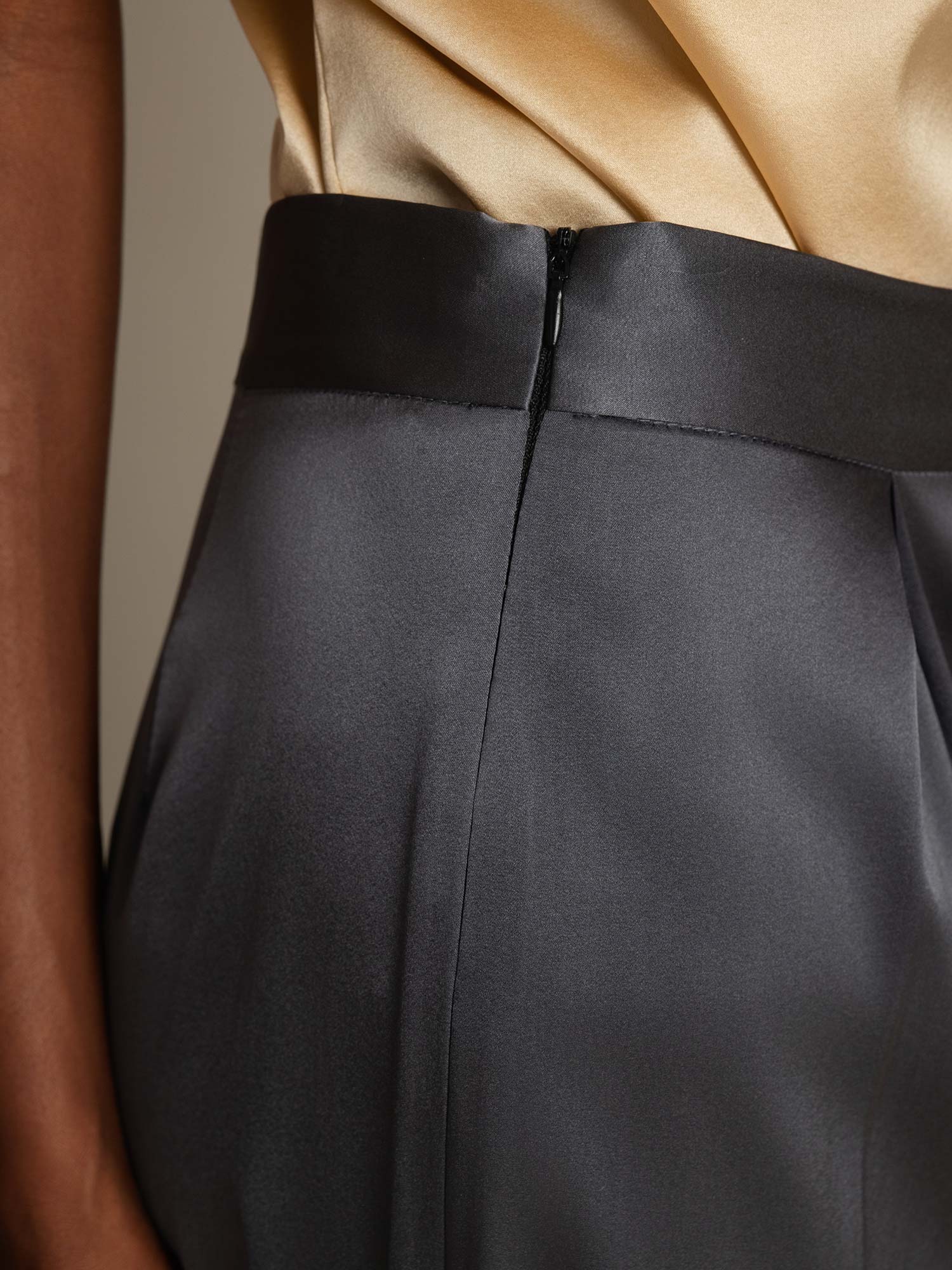 [الرمادي الداكن] SilkSilky-SA 19Momme السراويل النسائية 005