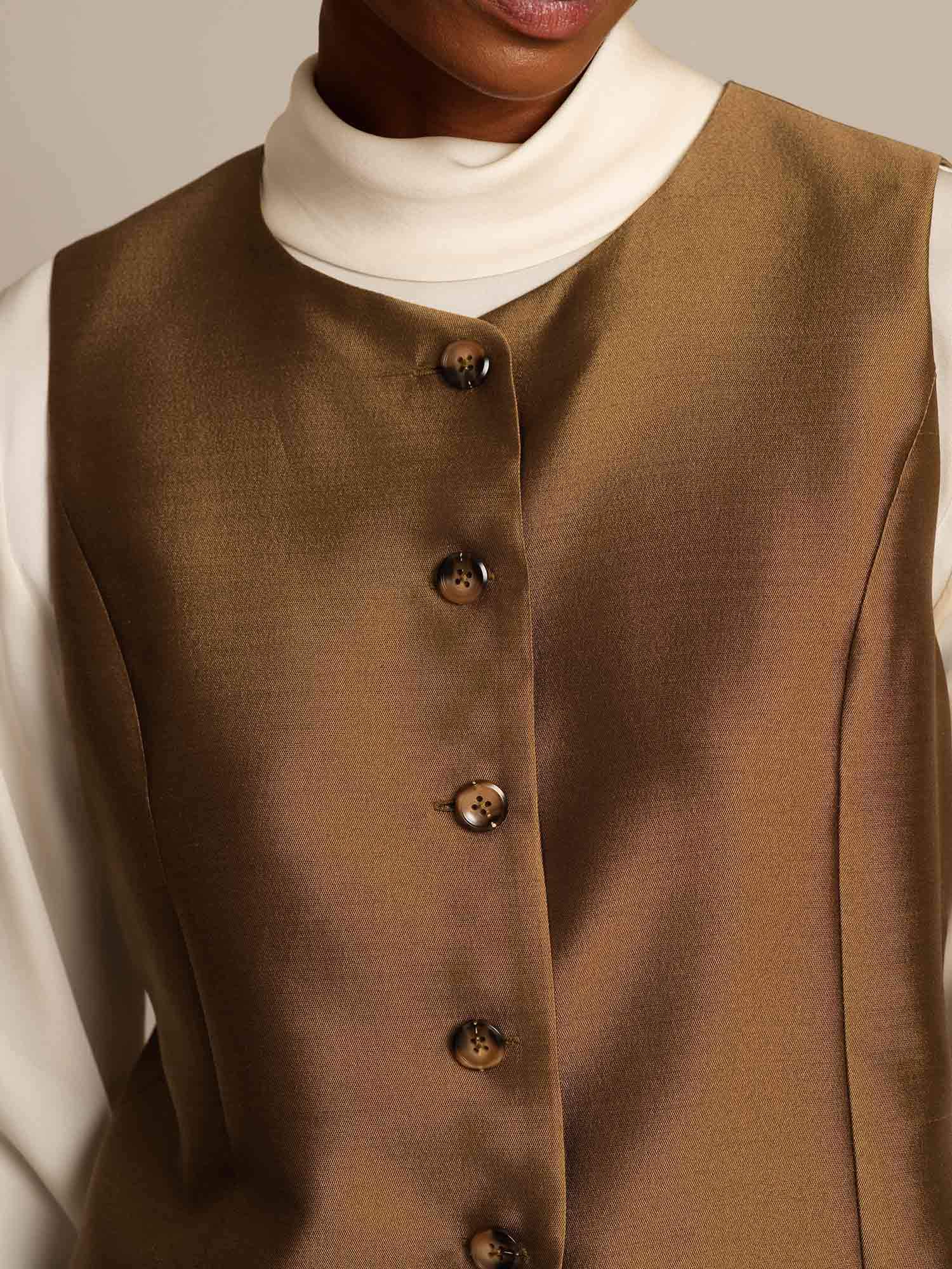 [برونزي] SilkSilky-SA 32Momme الحرير Womens Vest 004,