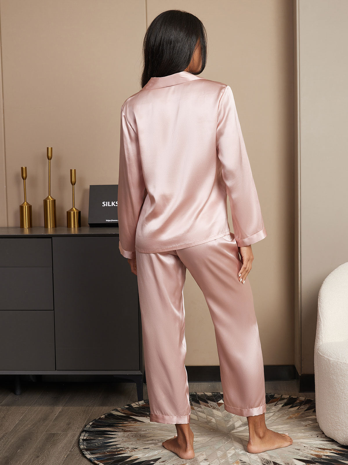 [لون القرنفل] SilkSilky-SA الحرير الخالص Womens Pajamas 002