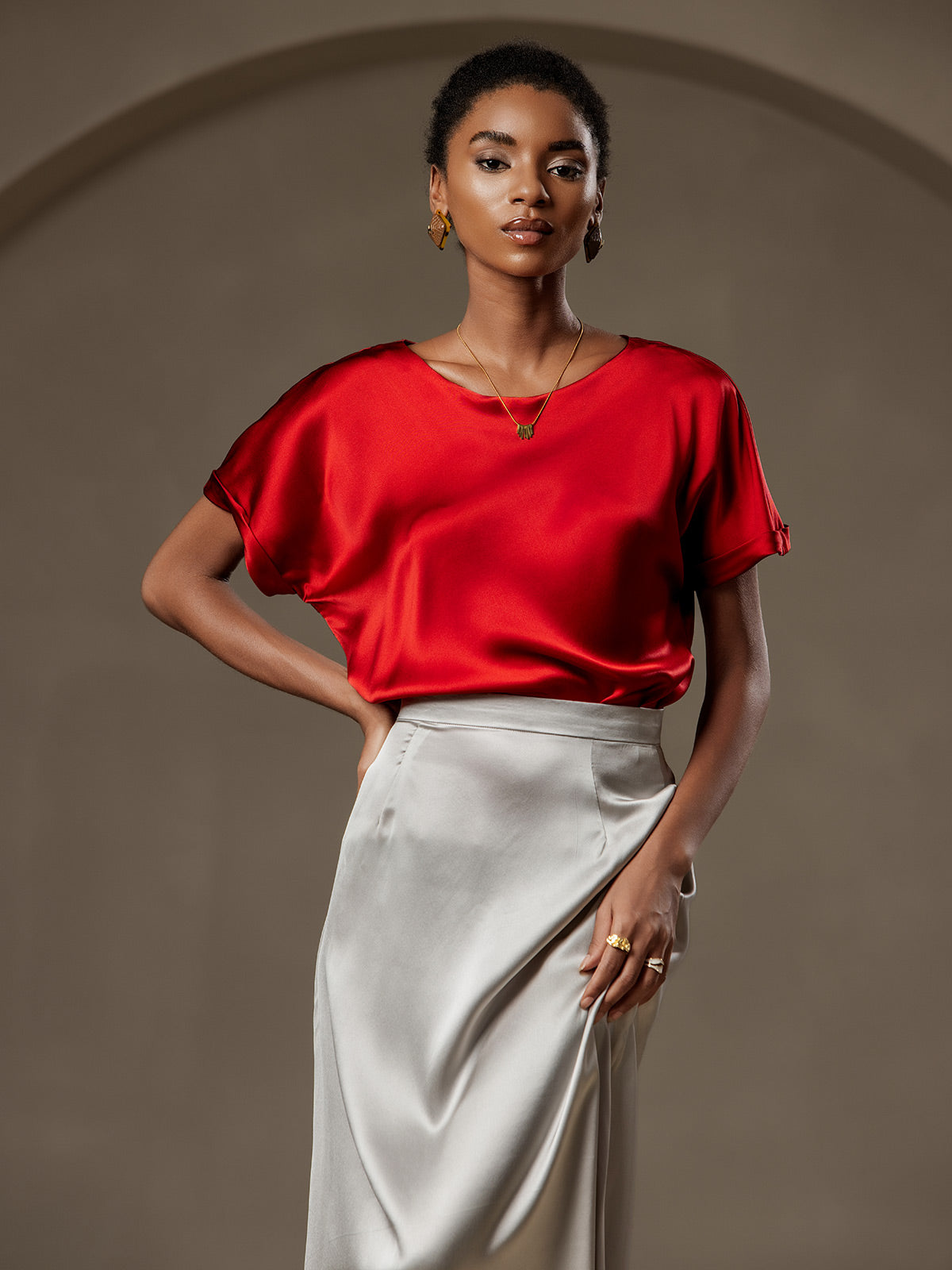 [خمر] SilkSilky-SA 19Momme الحرير الأكمام القصيرة رقبة مستديرة تي شيرت نسائية 003