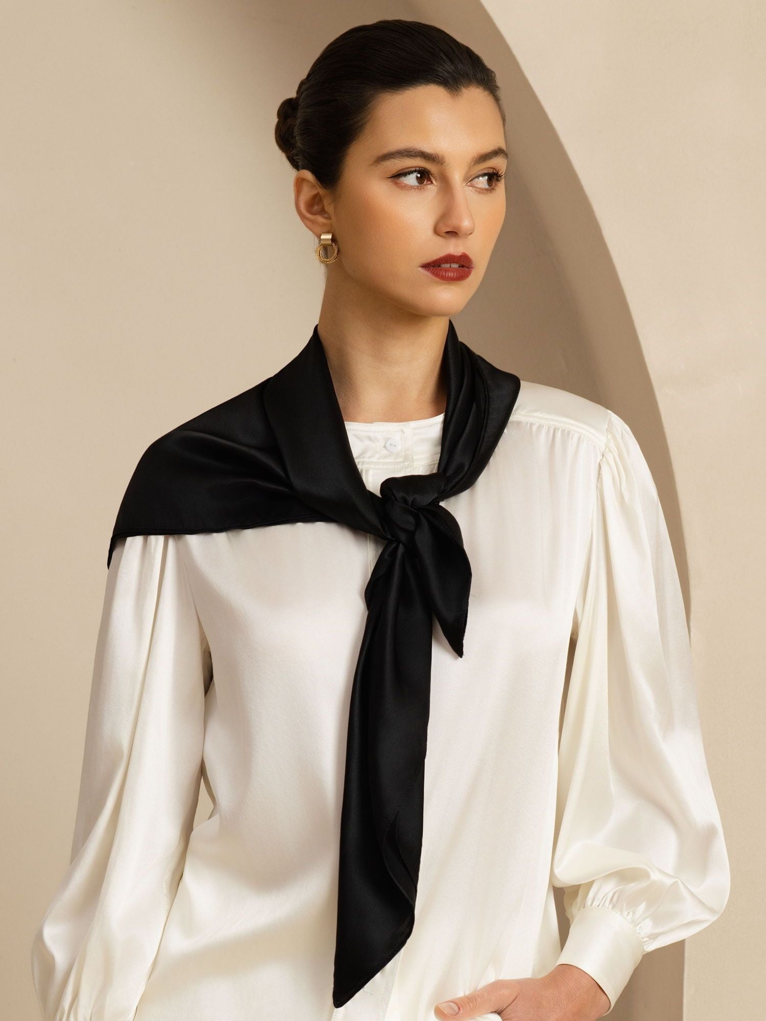 [أسود] SilkSilky-SA Pure Silk Scarf 001