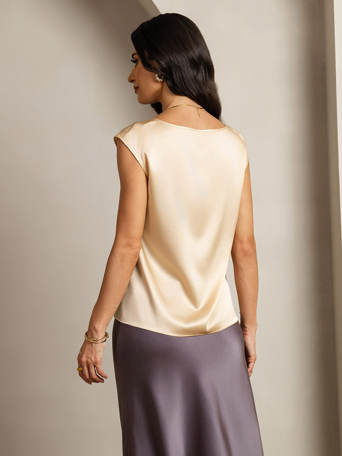 [شامبانيا] SilkSilky-SA 19Momme الحرير رقبة مستديرة تي شيرت نسائية 002,