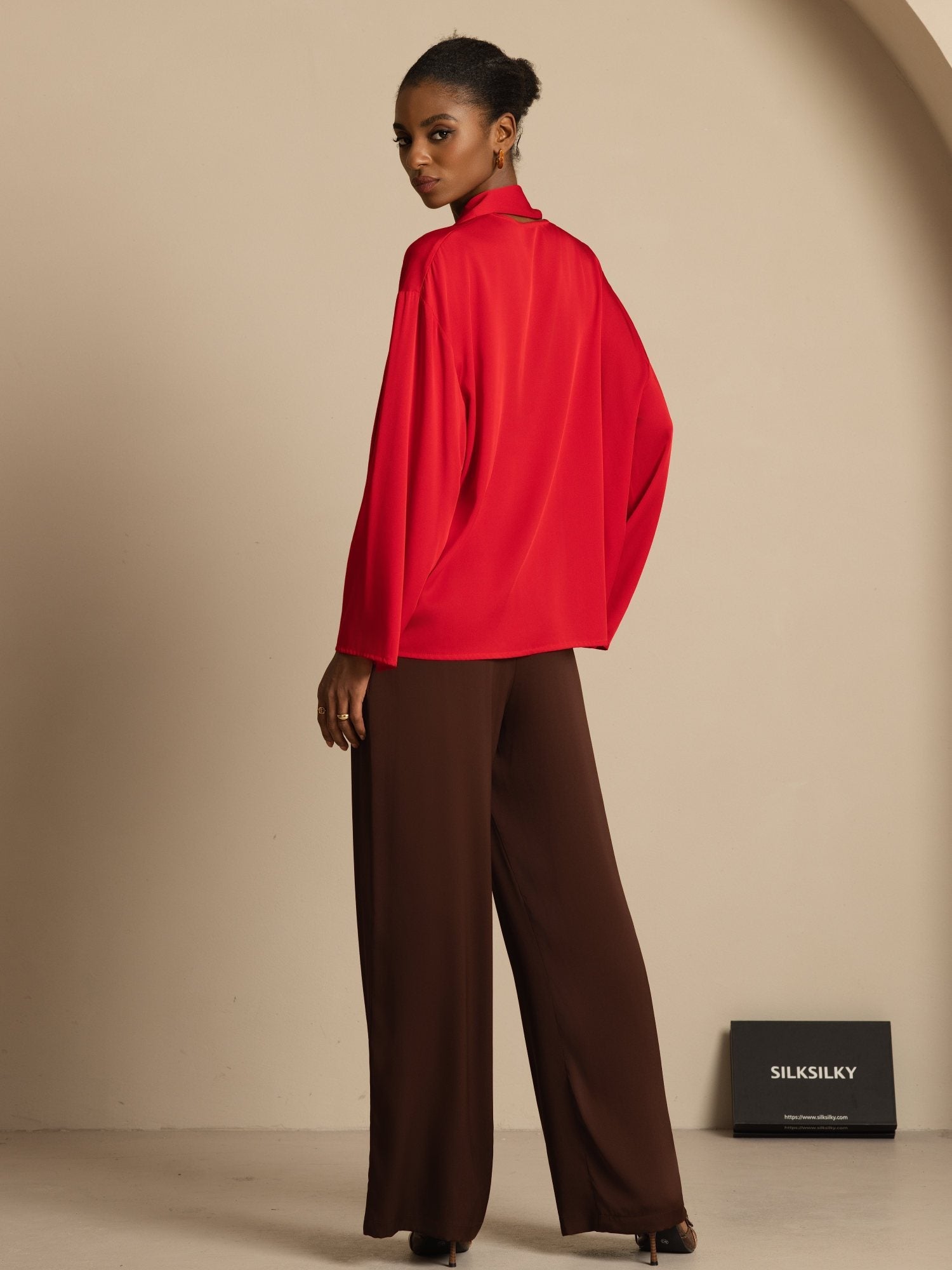 [خمر] SilkSilky-SA 19Momme الحرير الأكمام الطويلة رقبة على شكل حرف V بلوزة 007