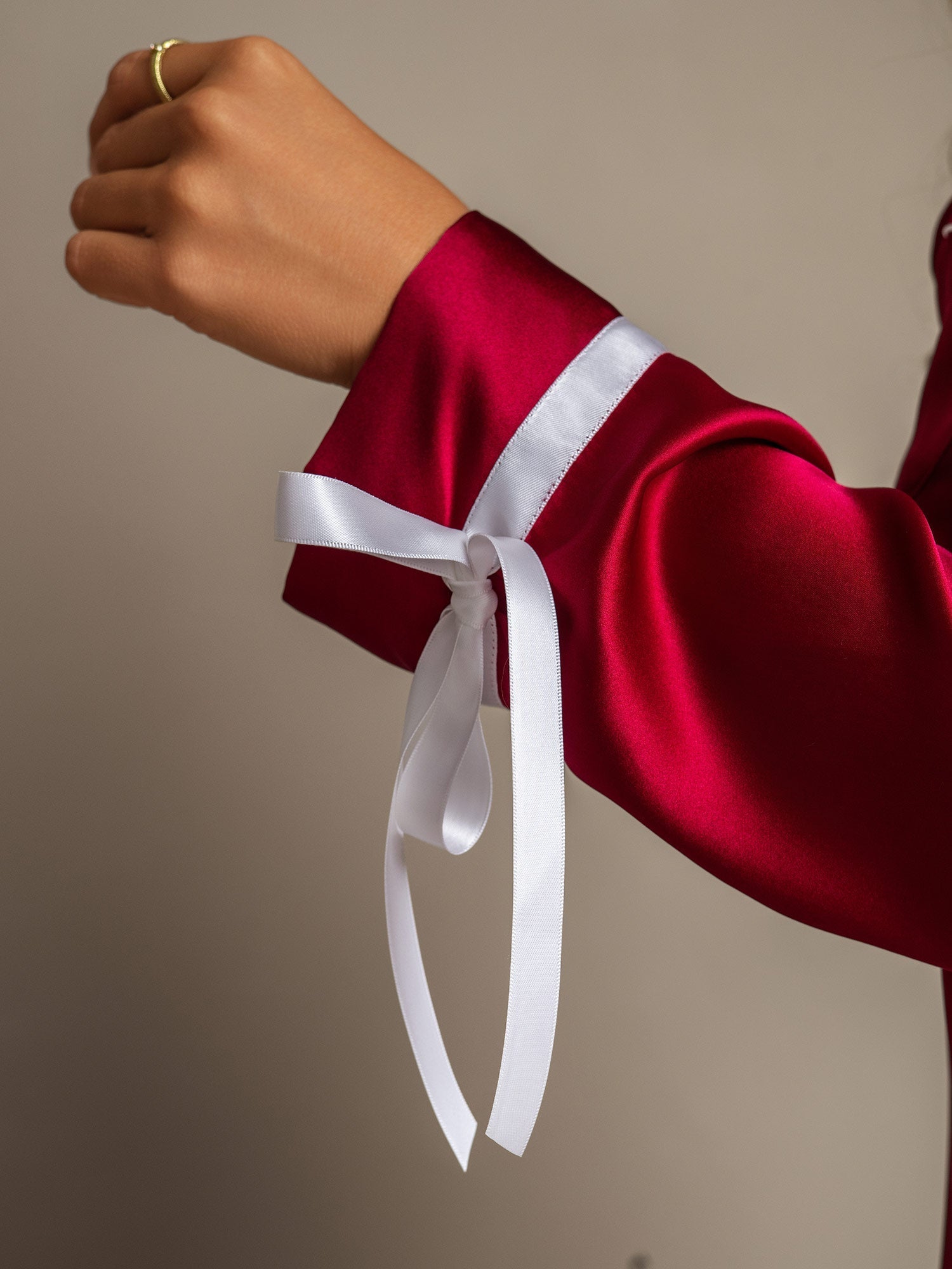 [خمر] SilkSilky-SA الحرير الخالص Womens Pajamas 005,