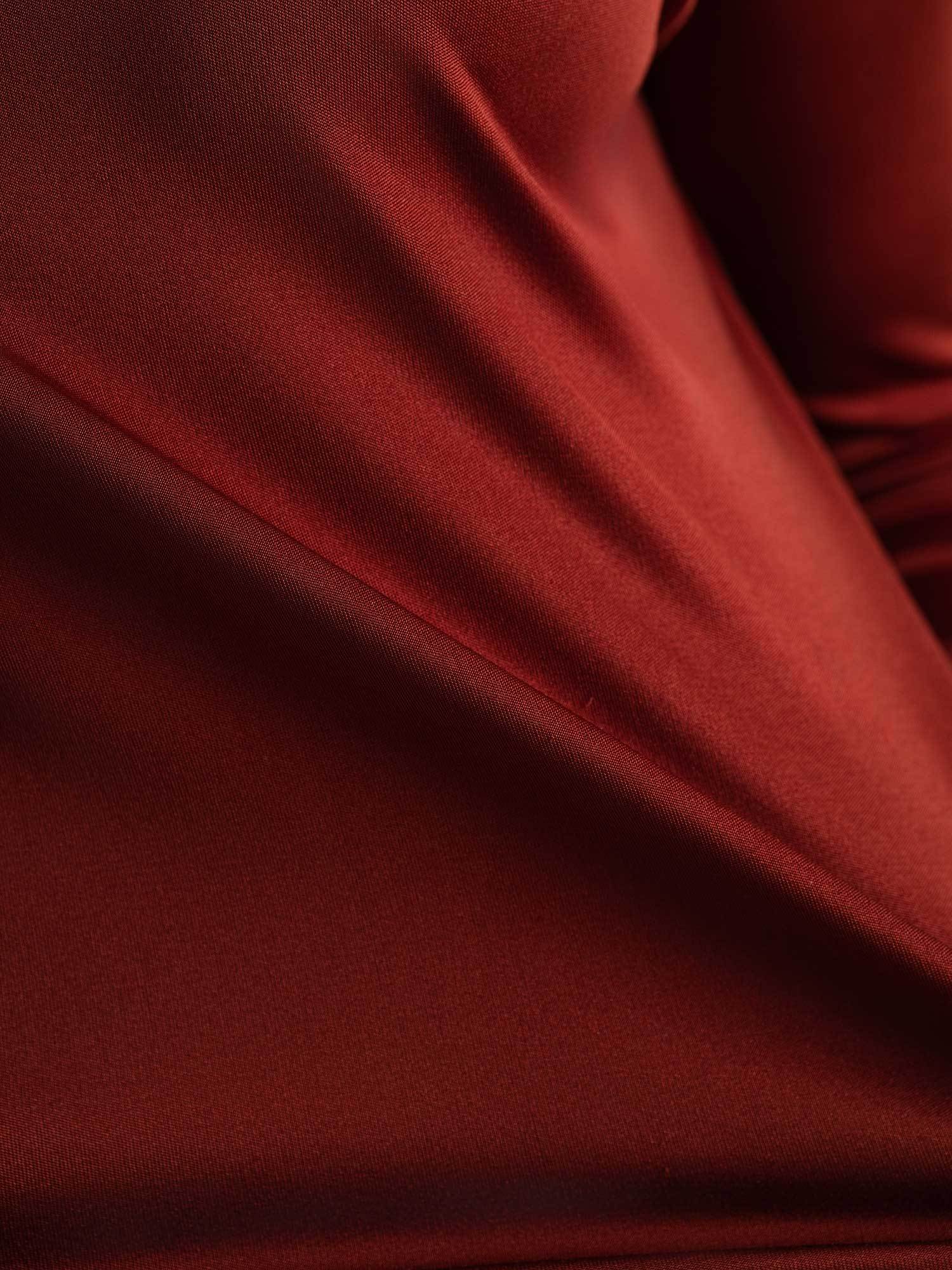 [طوب محروق] SilkSilky-SA الحرير الخالص Womens T-Shirt 005