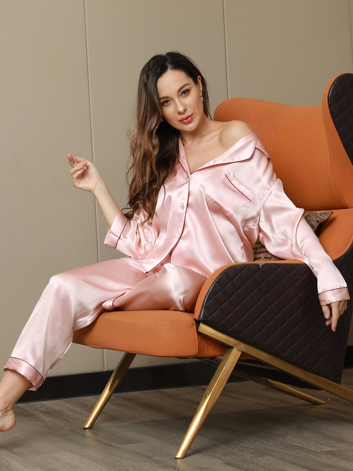 [لون القرنفل] SilkSilky-SA الحرير الخالص Womens Pajamas 001