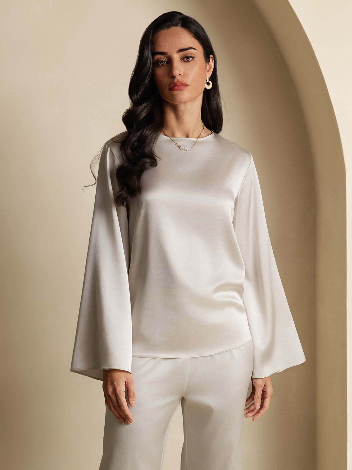 [رمادي فاتح] SilkSilky-SA 19Momme الحرير رقبة مستديرة تي شيرت نسائية 003,