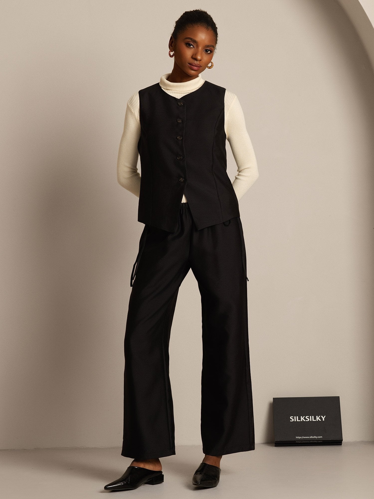 [أسود] SilkSilky-SA 32Momme الحرير Womens Vest 006,