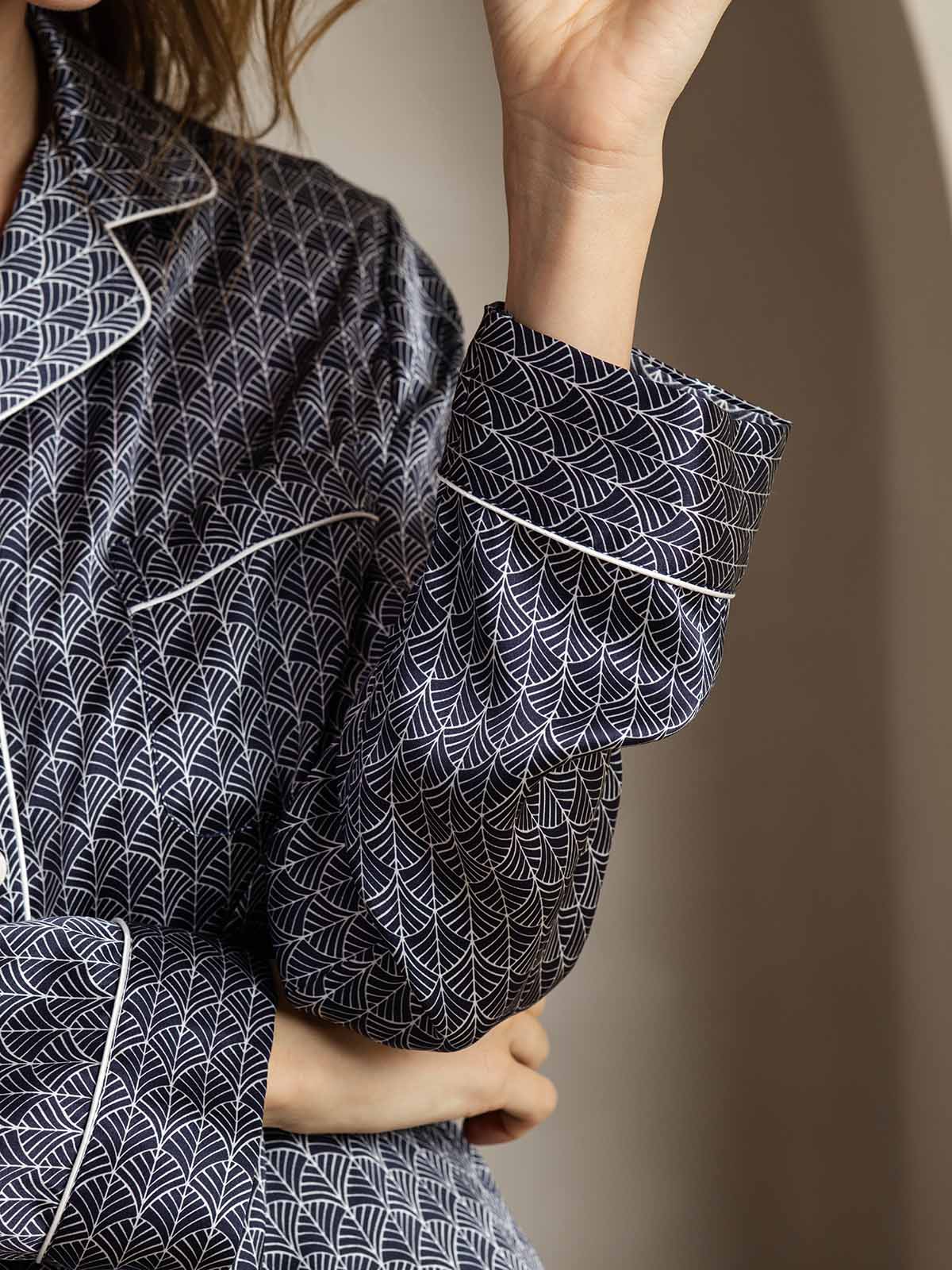[جنكو كحلي] SilkSilky-SA الحرير الخالص Womens Pajamas 007