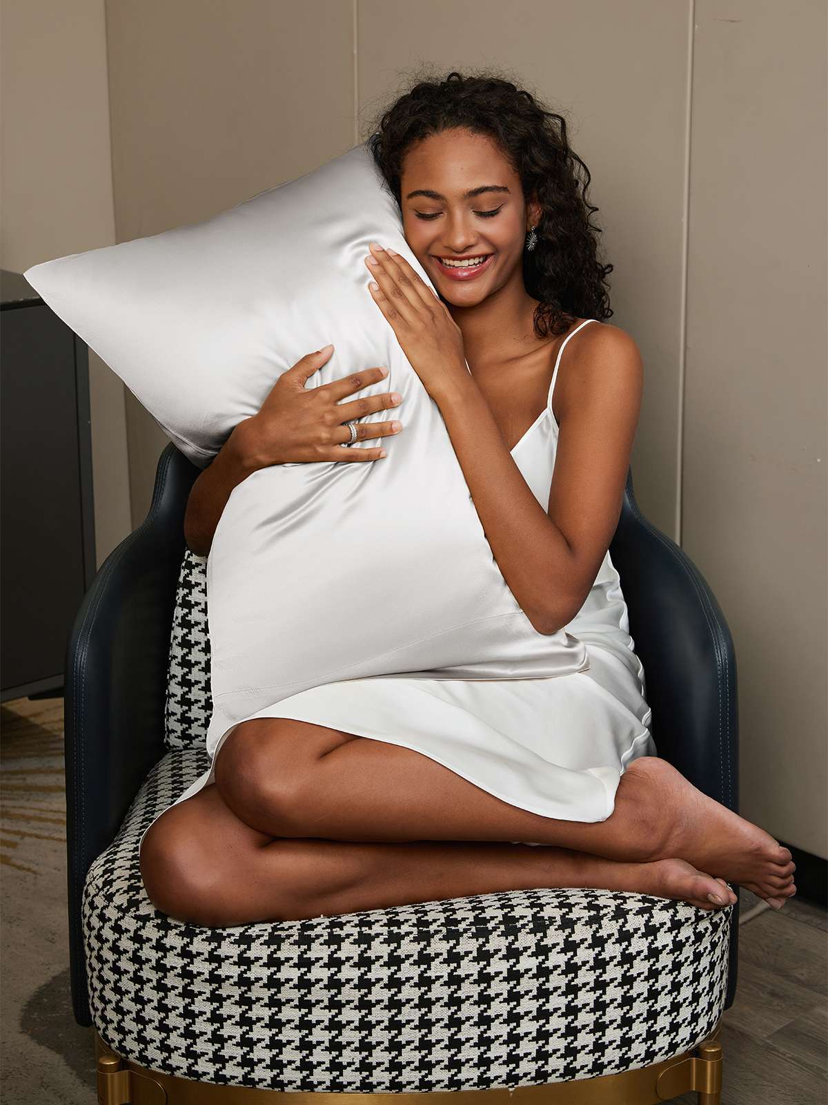 [فضة] SilkSilky-SA 19Momme الحرير الخالص Pillowcase 002