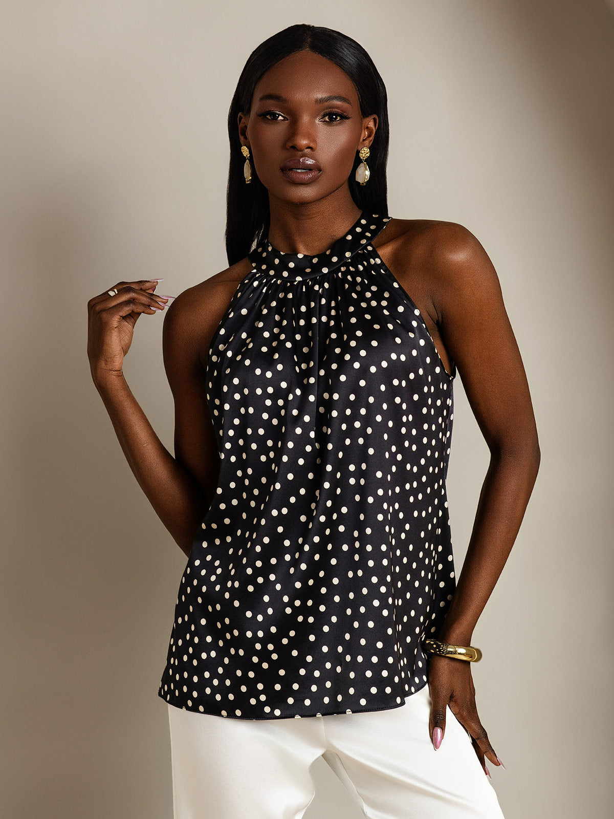 [أسود+أبيض] SilkSilky-SA 19Momme الحرير بدون أكمام Womens T-Shirt 001