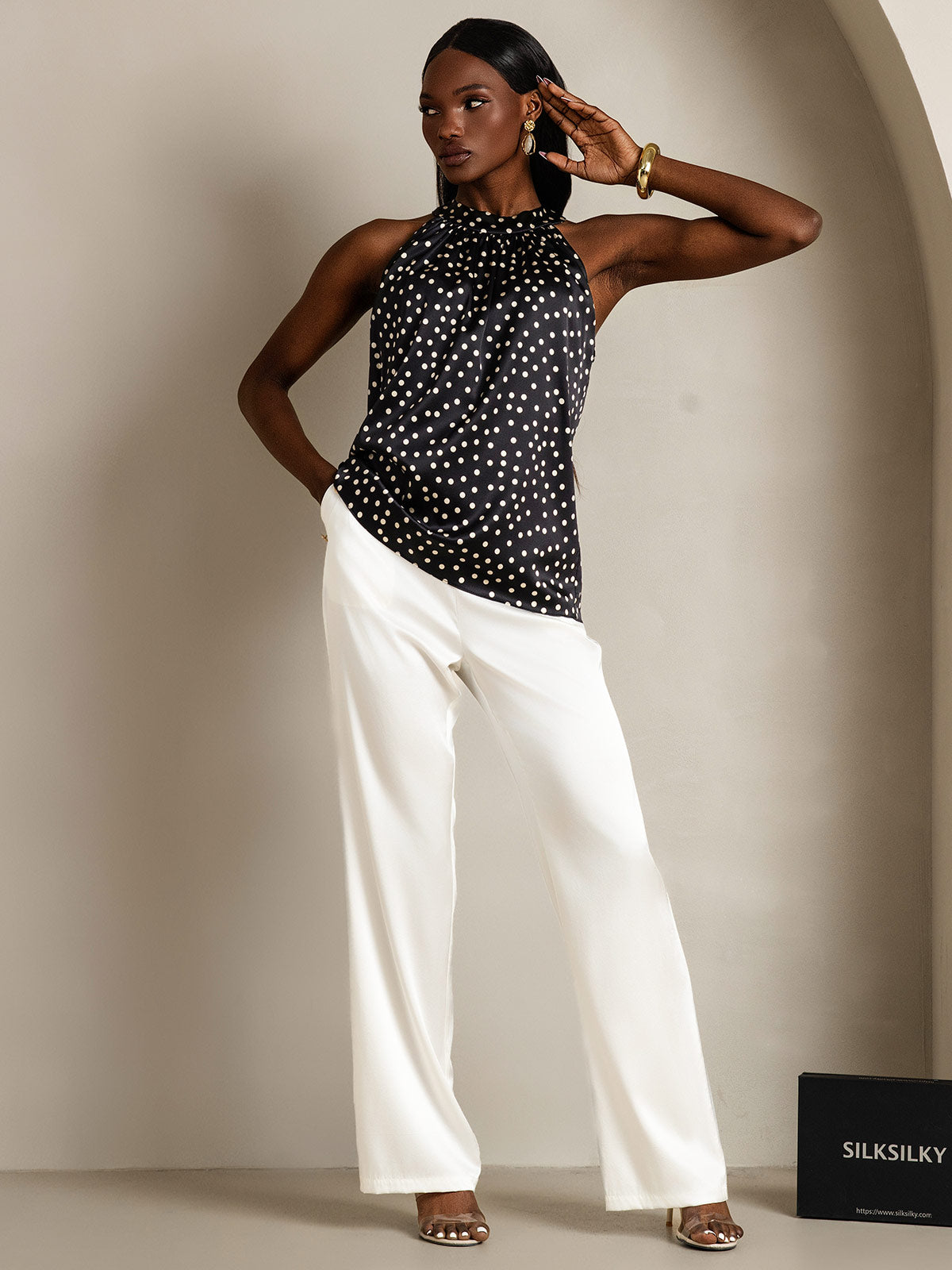 [أسود+أبيض] SilkSilky-SA 19Momme الحرير بدون أكمام Womens T-Shirt 006