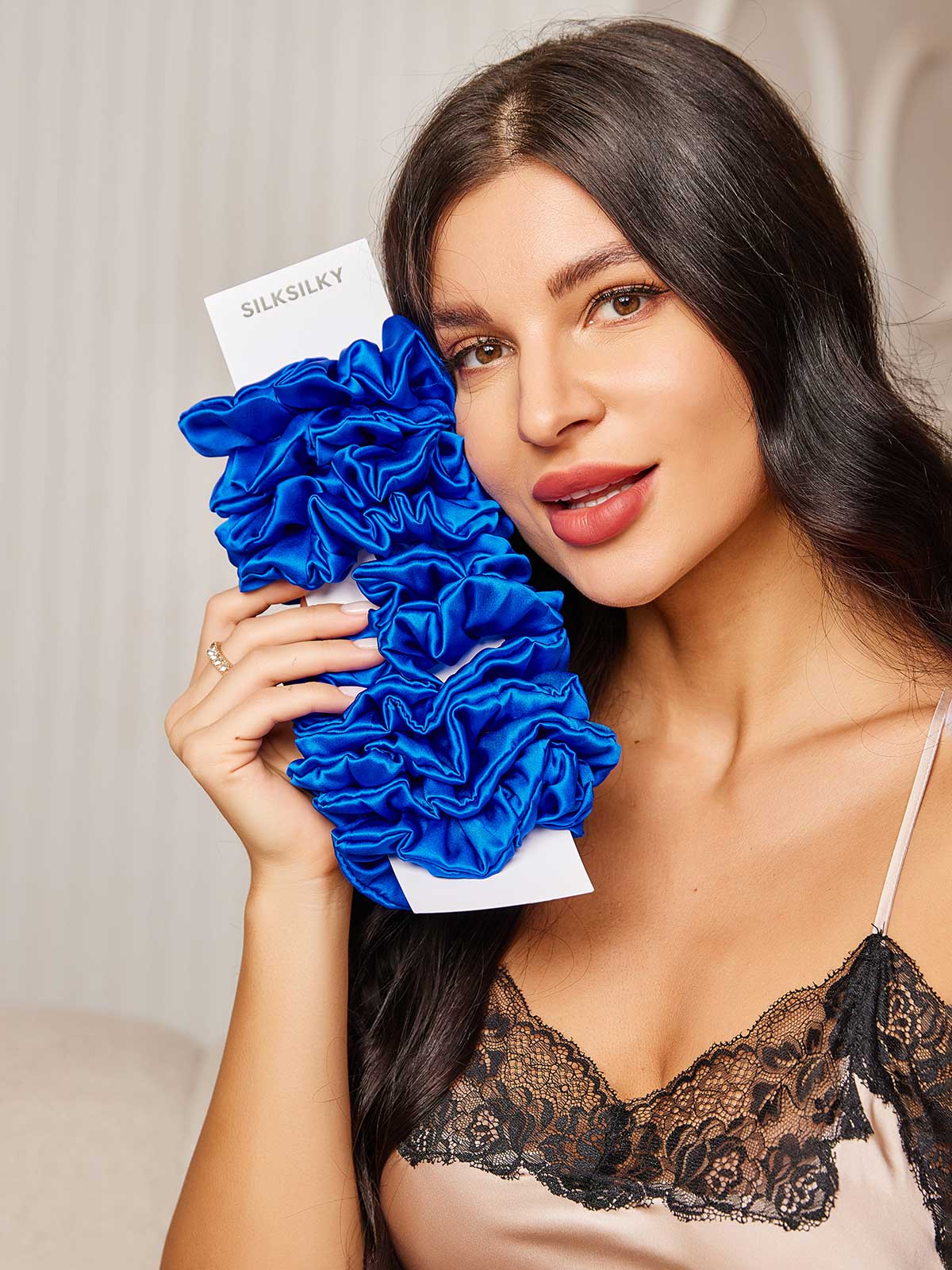 [أزرق] SilkSilky-SA 19Momme الحرير الخالص Scrunchie 001