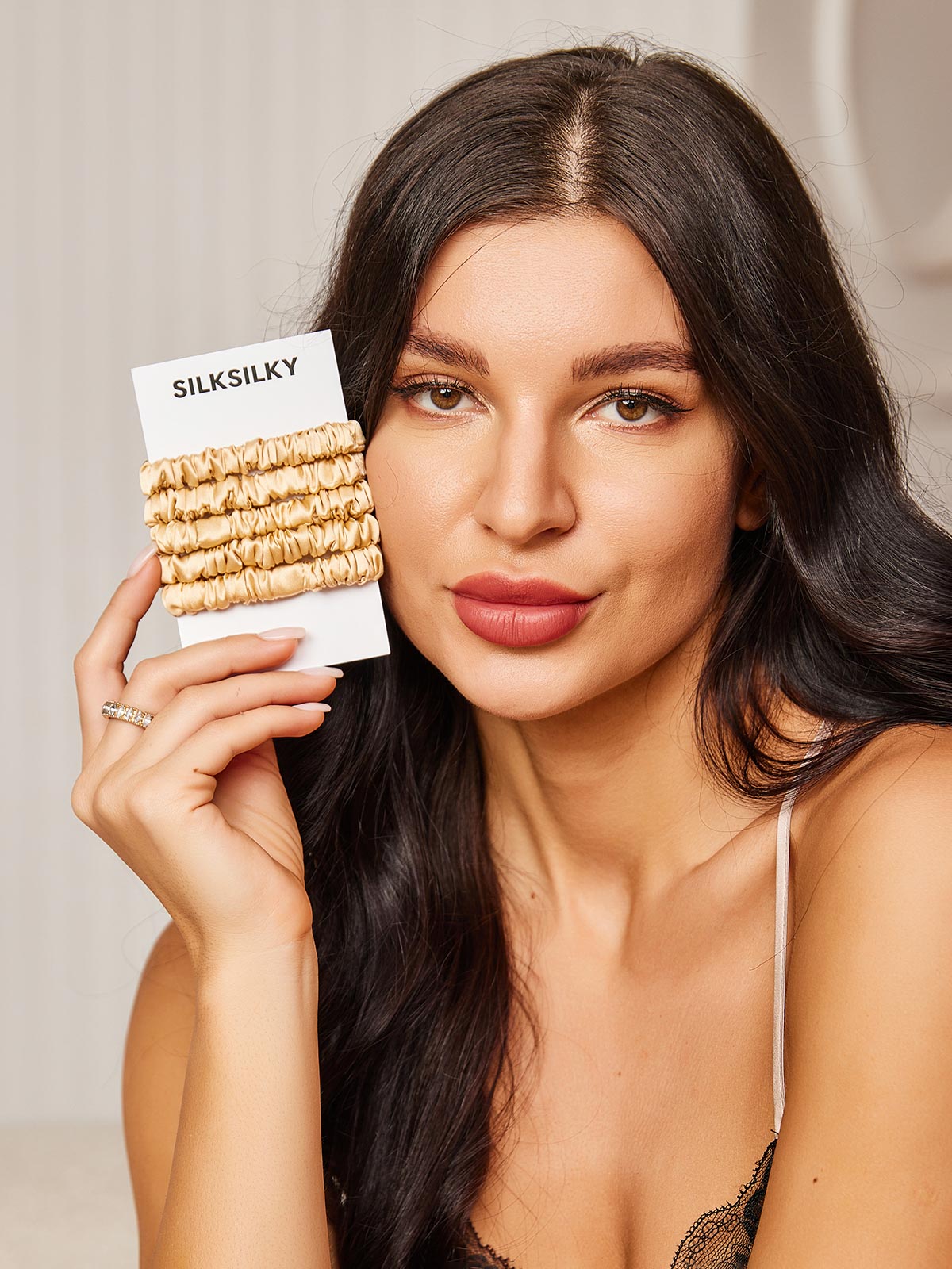 [شامبانيا] SilkSilky-SA 19Momme Scrunchie 003