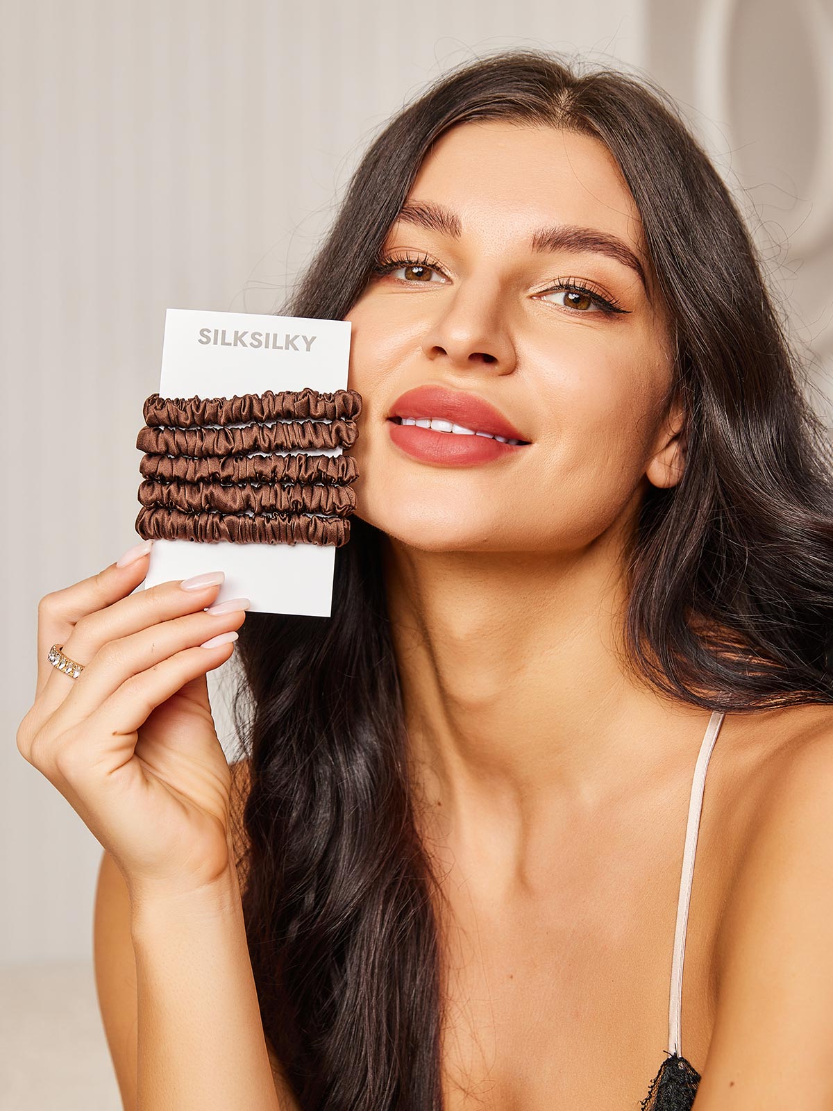 [قهوة] SilkSilky-SA 19Momme Scrunchie 001