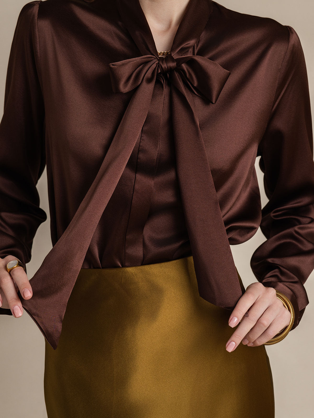 [قهوة] SilkSilky-SA 19Momme الحرير الأكمام الطويلة Blouse 008