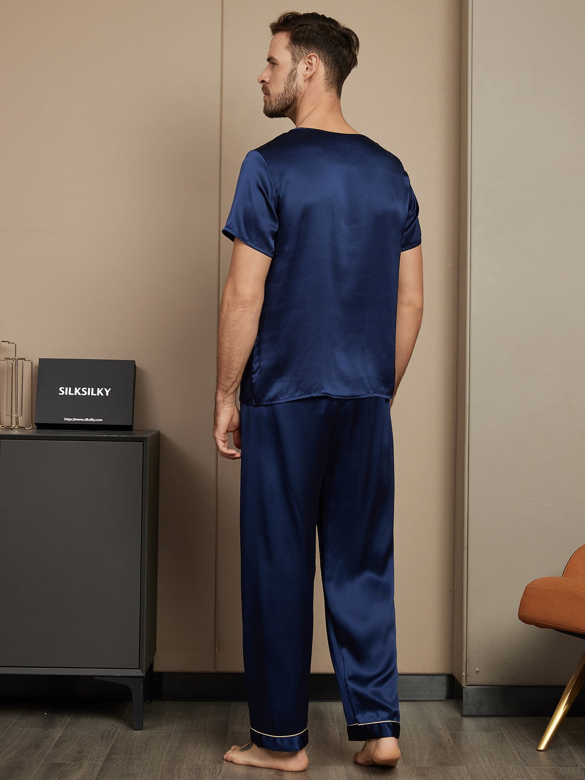 [أزرق غامق] SilkSilky-SA الحرير الخالص الأكمام القصيرة رقبة مستديرة بيجامة رجالية 002