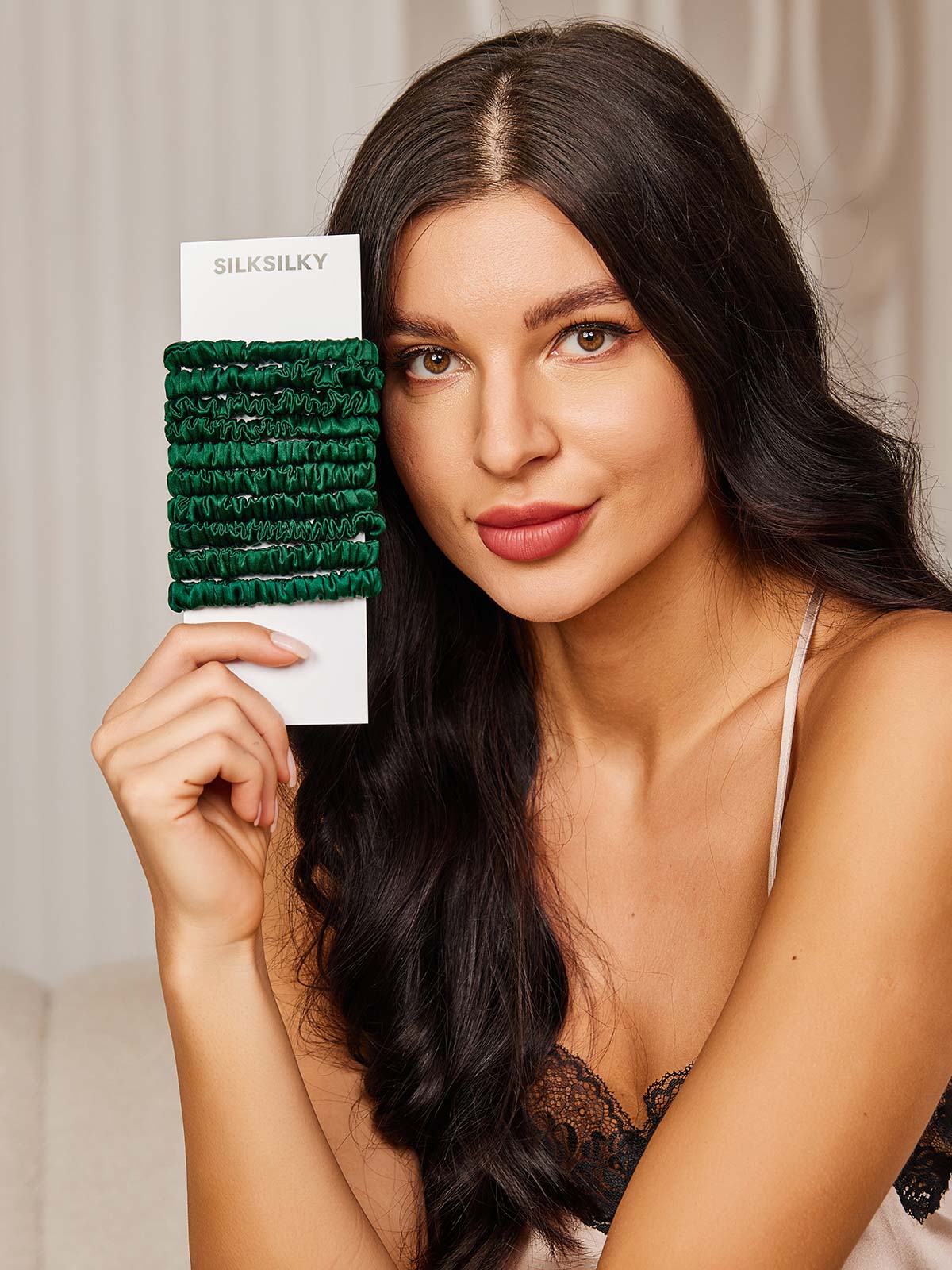 [أخضر غامق] SilkSilky-SA 19Momme Scrunchie 001