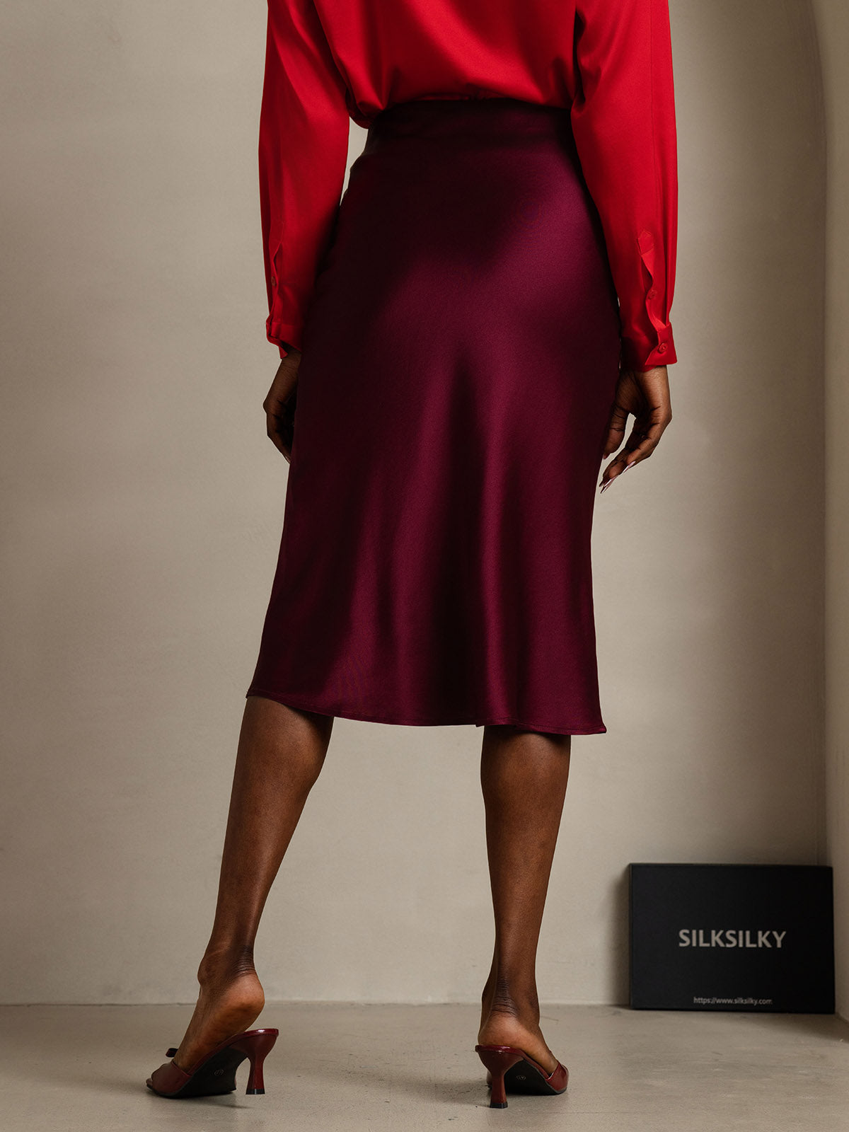 [احمر غامق] SilkSilky-SA 19Momme الحرير الخالص Skirt 002