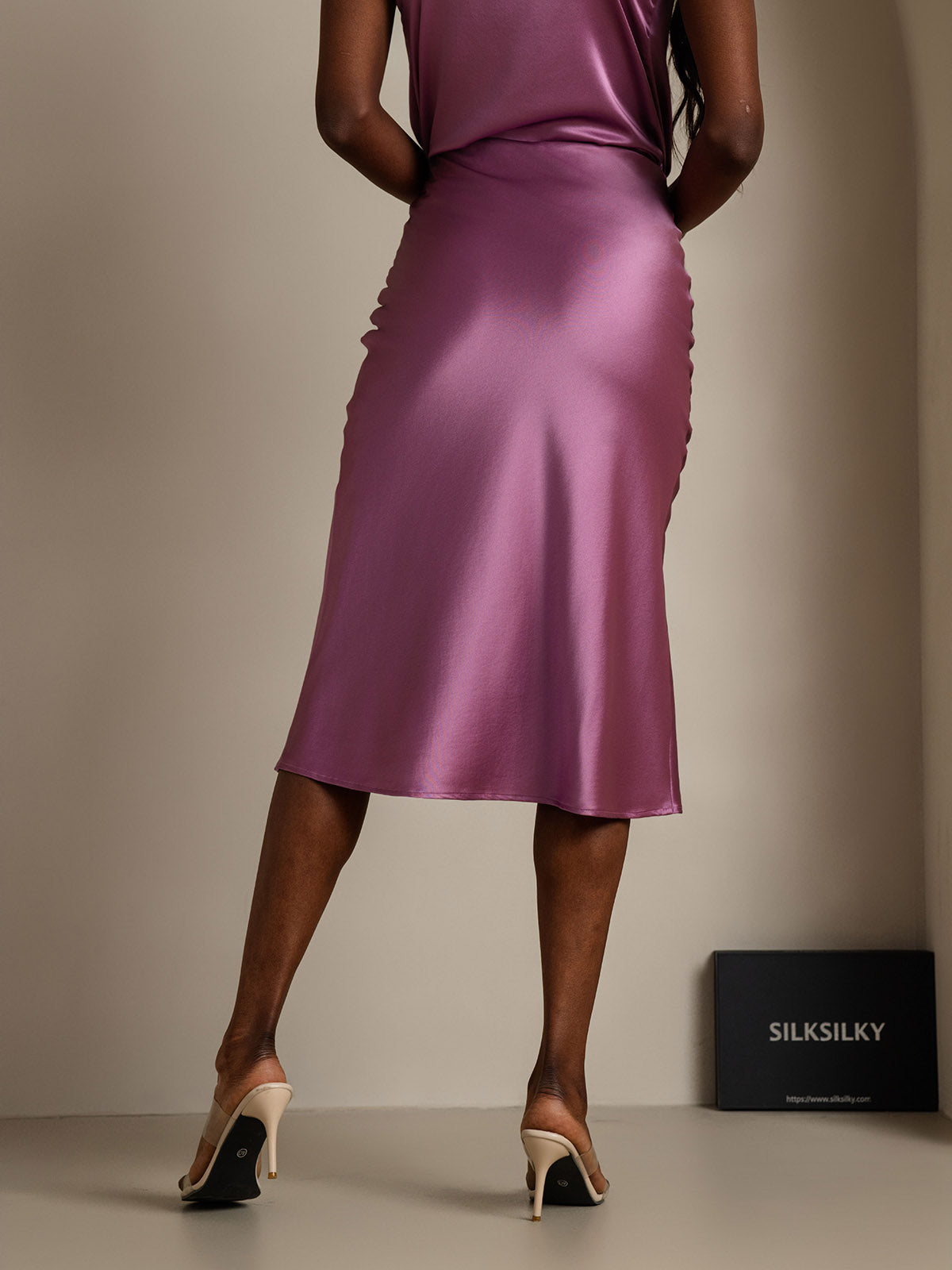 [الأرجواني الداكن] SilkSilky-SA 19Momme الحرير الخالص Skirt 002
