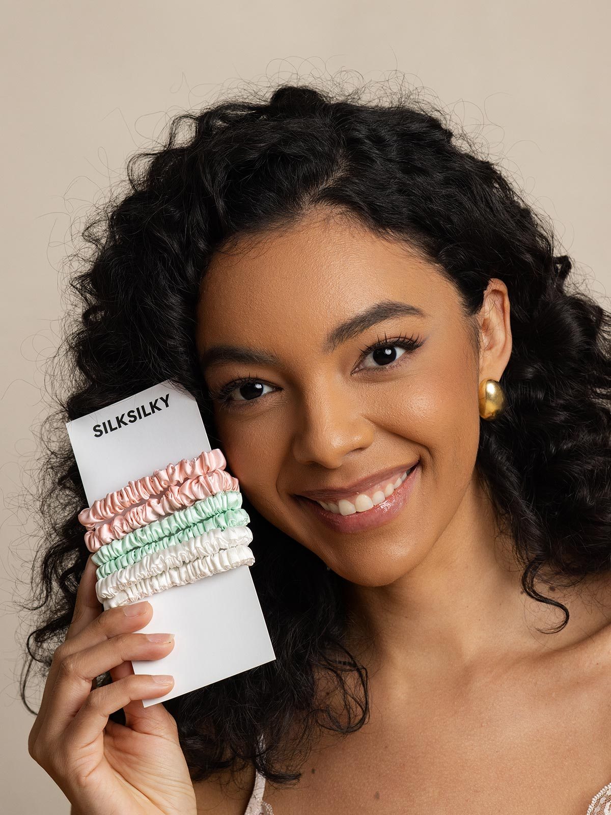 [مجموعة2] SilkSilky-SA Scrunchie 001