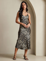 [فهد] SilkSilky-SA Sleeveless V Neck باس النوم 009