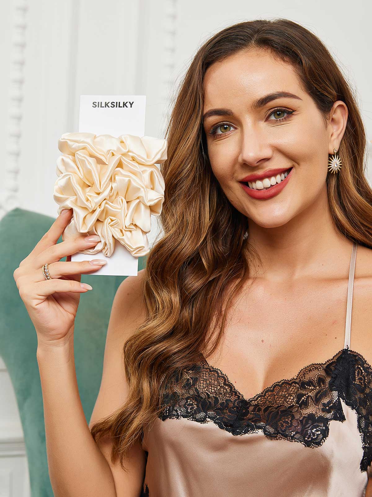 [البيج الفاتح] SilkSilky-SA 19Momme Scrunchie 002